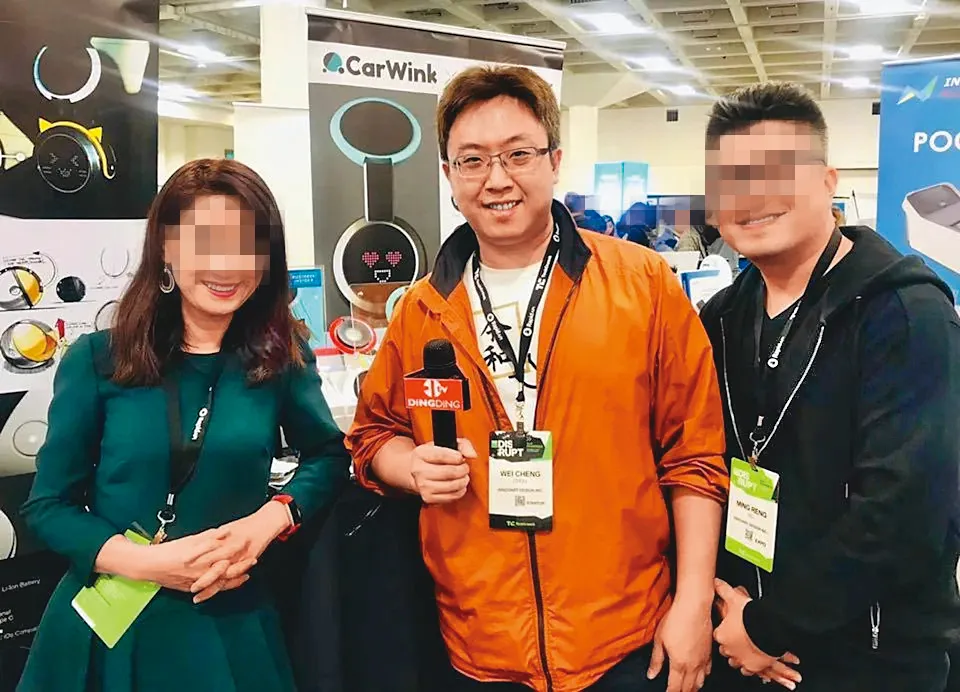堂哥周威成（中）熱心維護周子瑜在台灣的廠商關係，也一度成為對外發言窗口。（翻攝自清大官網）