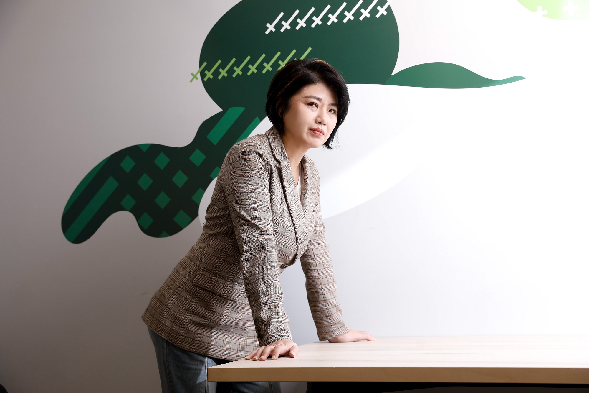 嚴藝文為執導《影后》全程參與，讓她對導演工作更有自信。