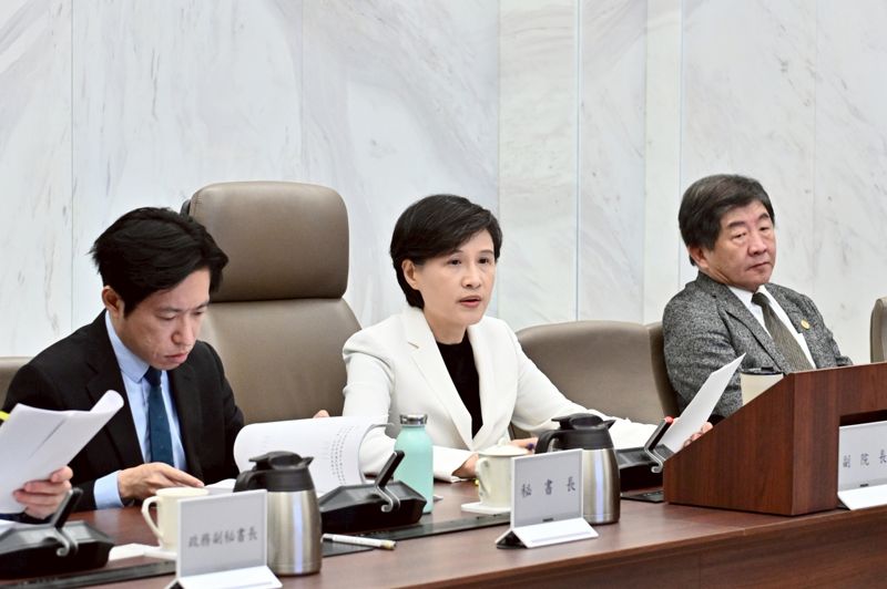 《路透社》報導指出，「台灣高層」將赴華府，包含包含行政院副院長鄭麗君等人。（行政院提供）