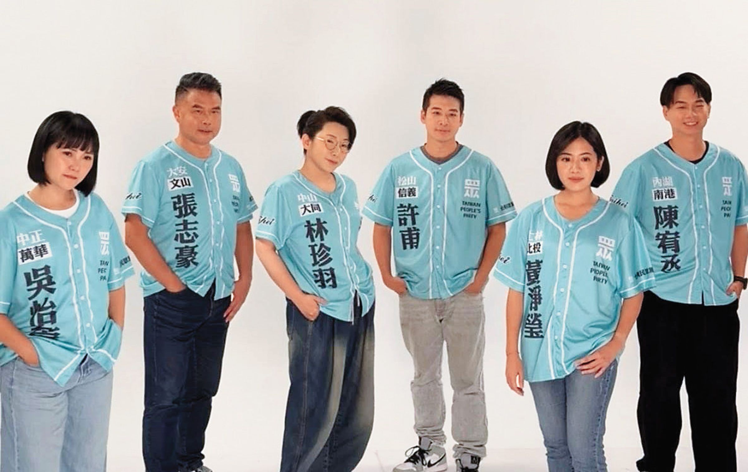白營北市小雞各憑本事,找自己熟悉的藍營政治人物站台,以開拓票源。(翻攝陳宥丞臉書)