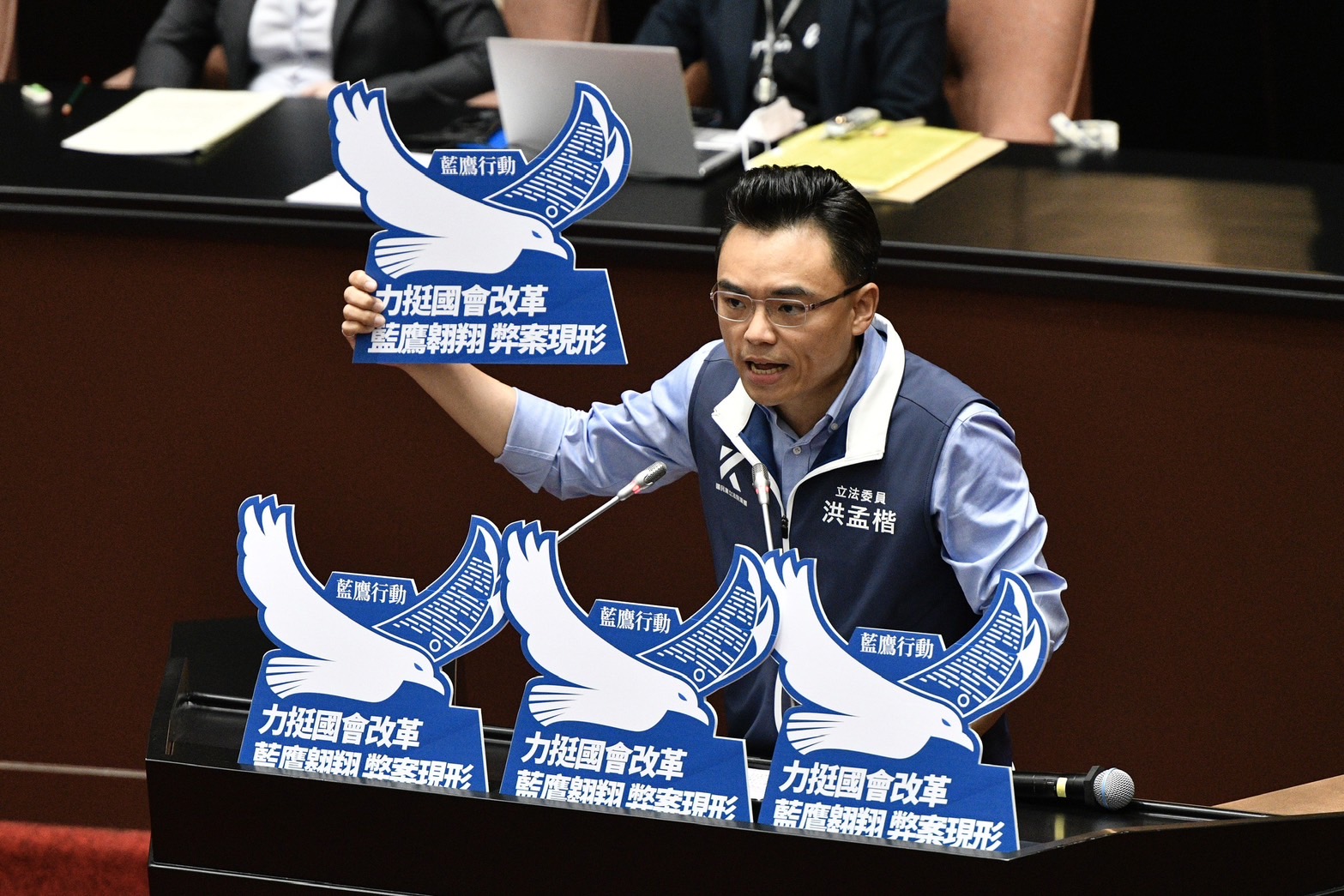 罷團宣稱罷免洪孟楷二階連署衝破5萬份達標。（本刊資料照）