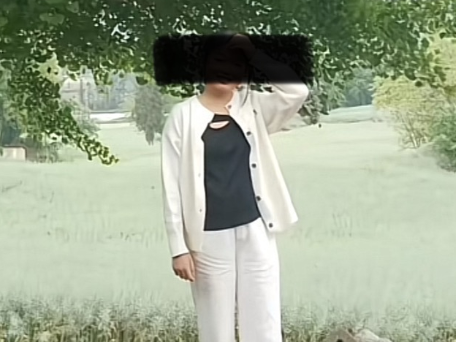 15歲獨居少女返家路上遭毒手慘死路邊，14歲男生性侵未果竟殺人。（翻攝自微博）