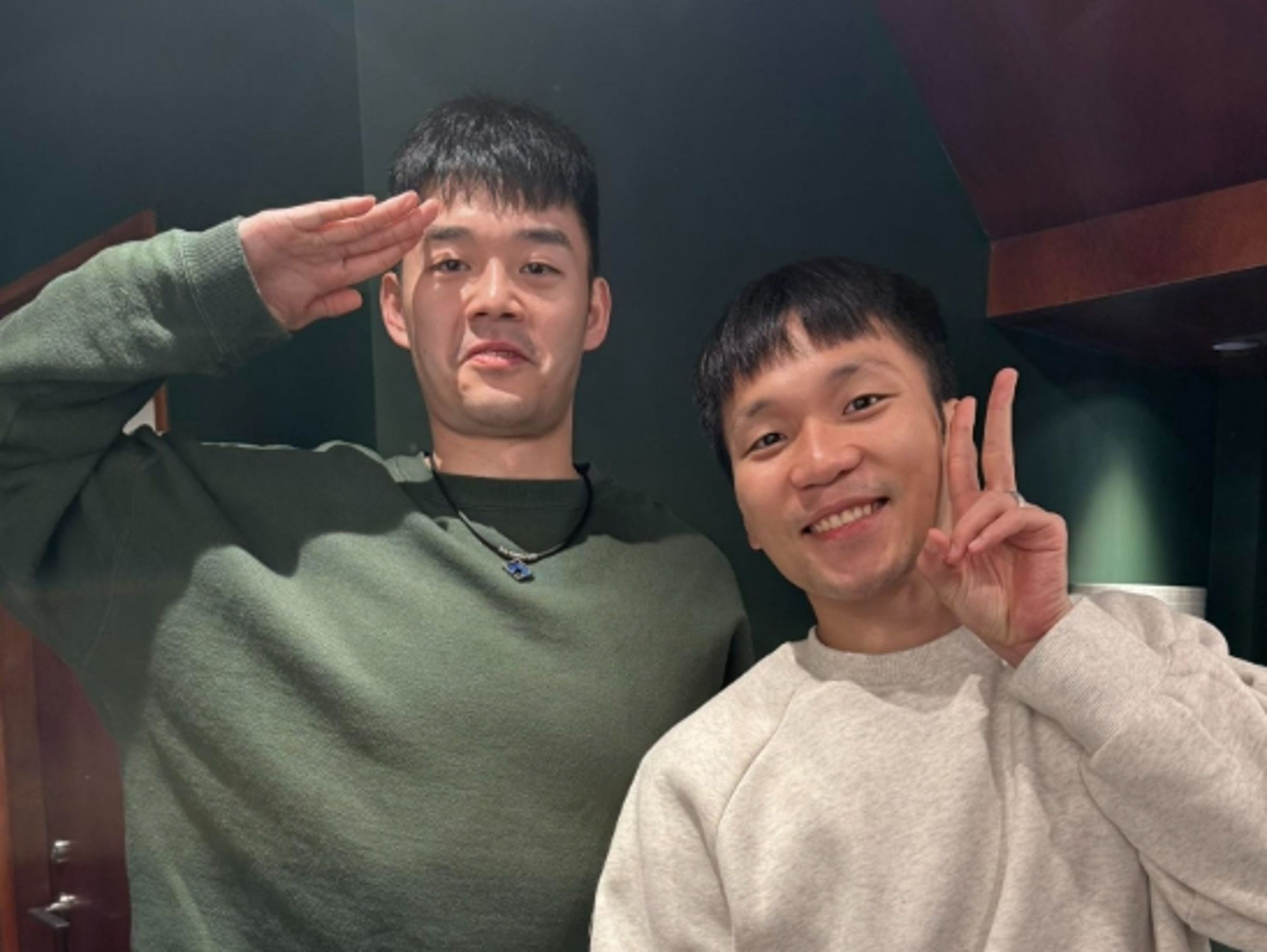 王齊麟曬李洋合照喊「好親民」。(取自王齊麟臉書)