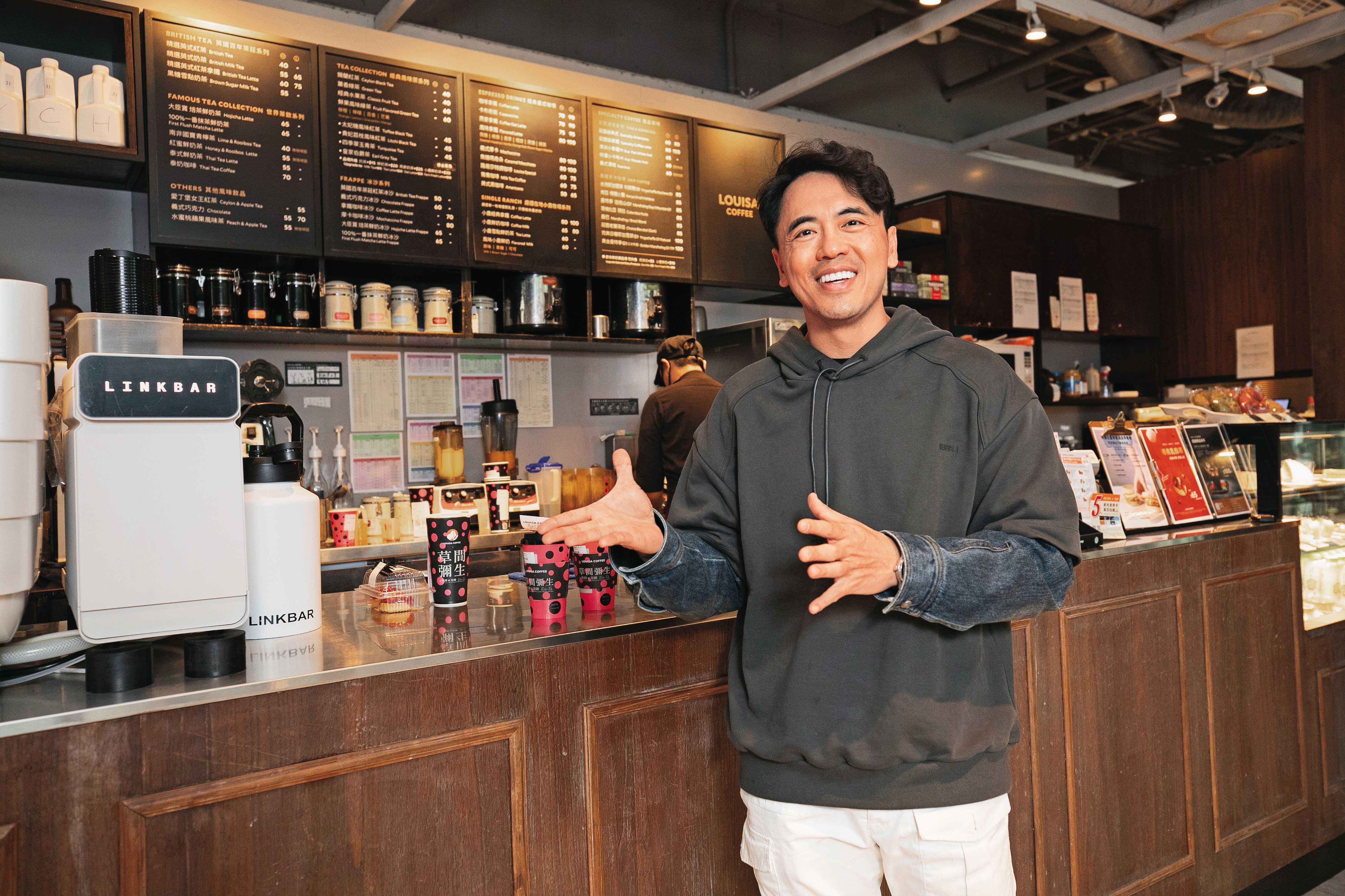 為增加營運動能，路易莎董事長黃銘賢認為，多品牌布局將是接下來的發展趨勢。