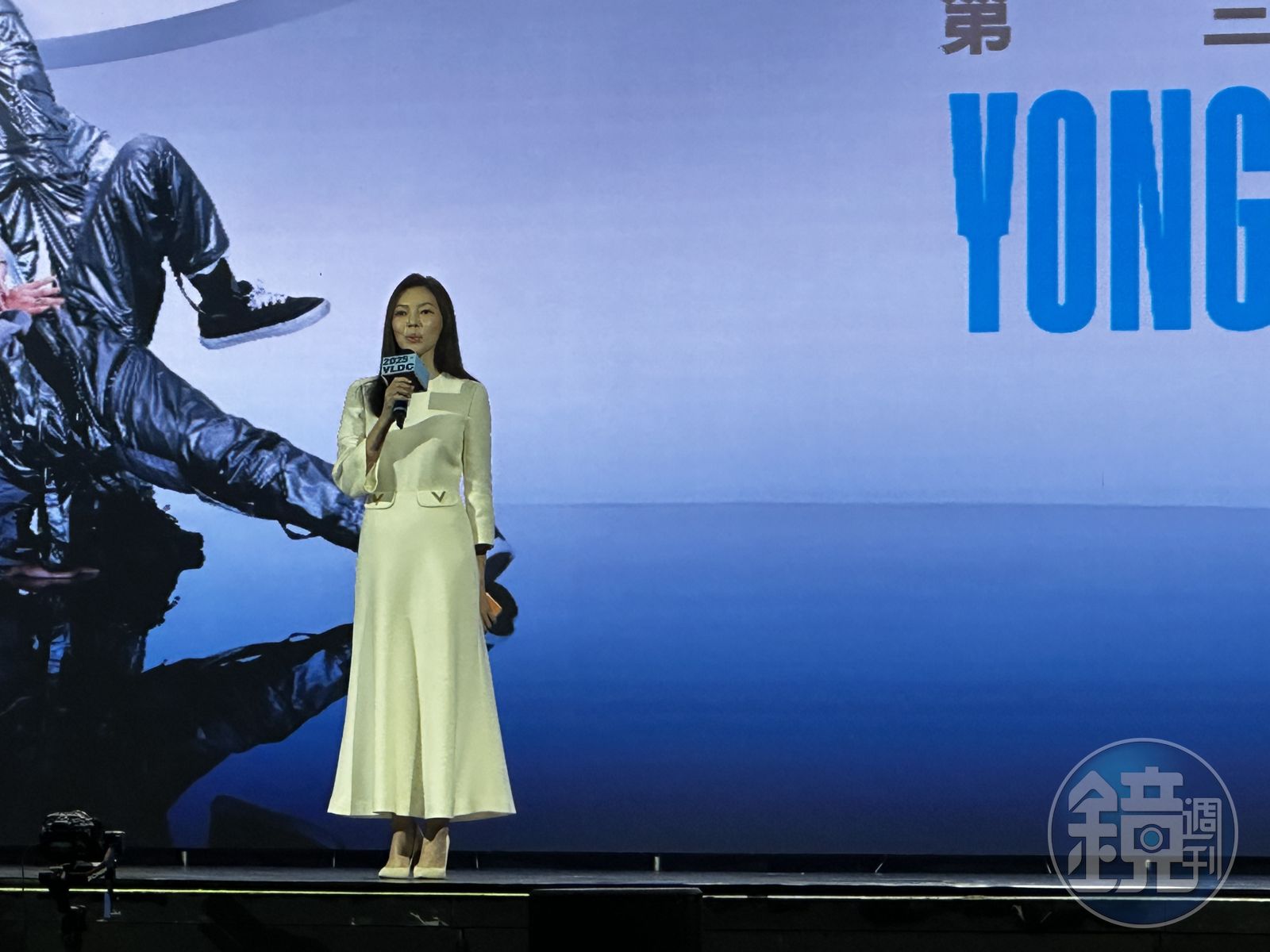 現身「永齡銘馨盃」 曾馨瑩哽噎致詞「婆婆把我當作女兒一樣疼愛我!」