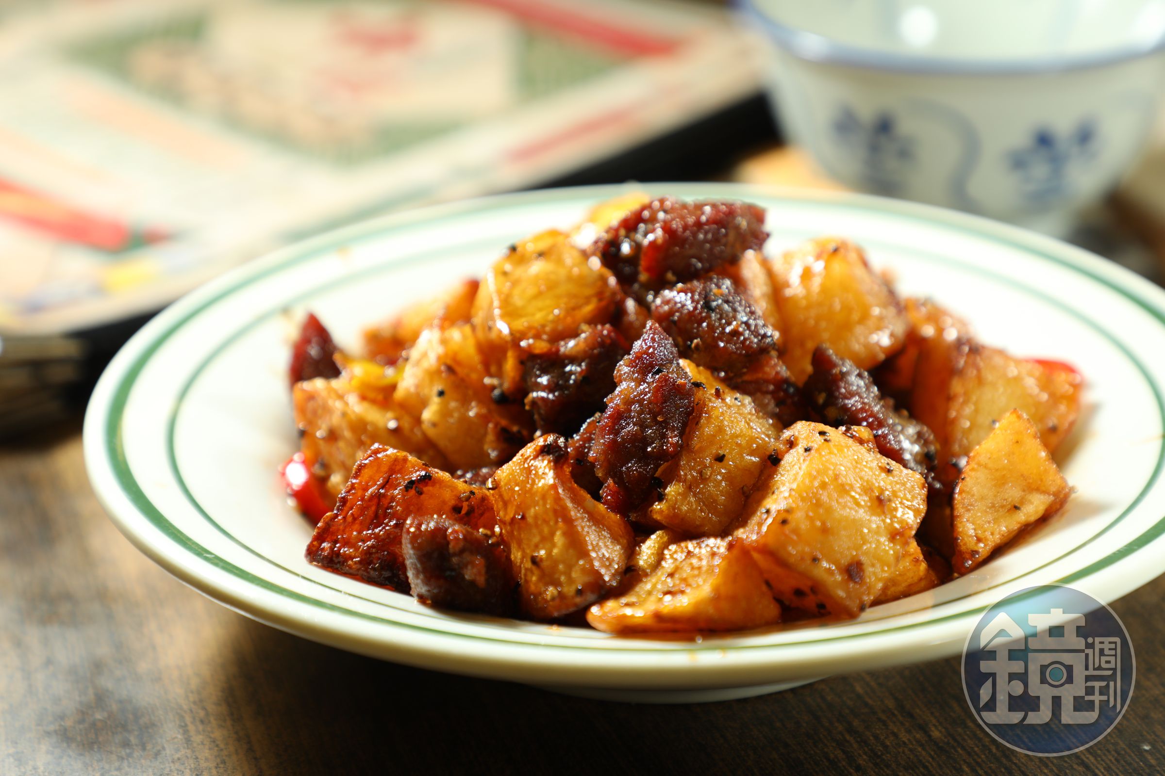 「薯仔牛柳粒」很夠鑊氣，馬鈴薯與牛柳都鬆軟可口，黑胡椒有點睛提味的效果。（港幣88元／份）