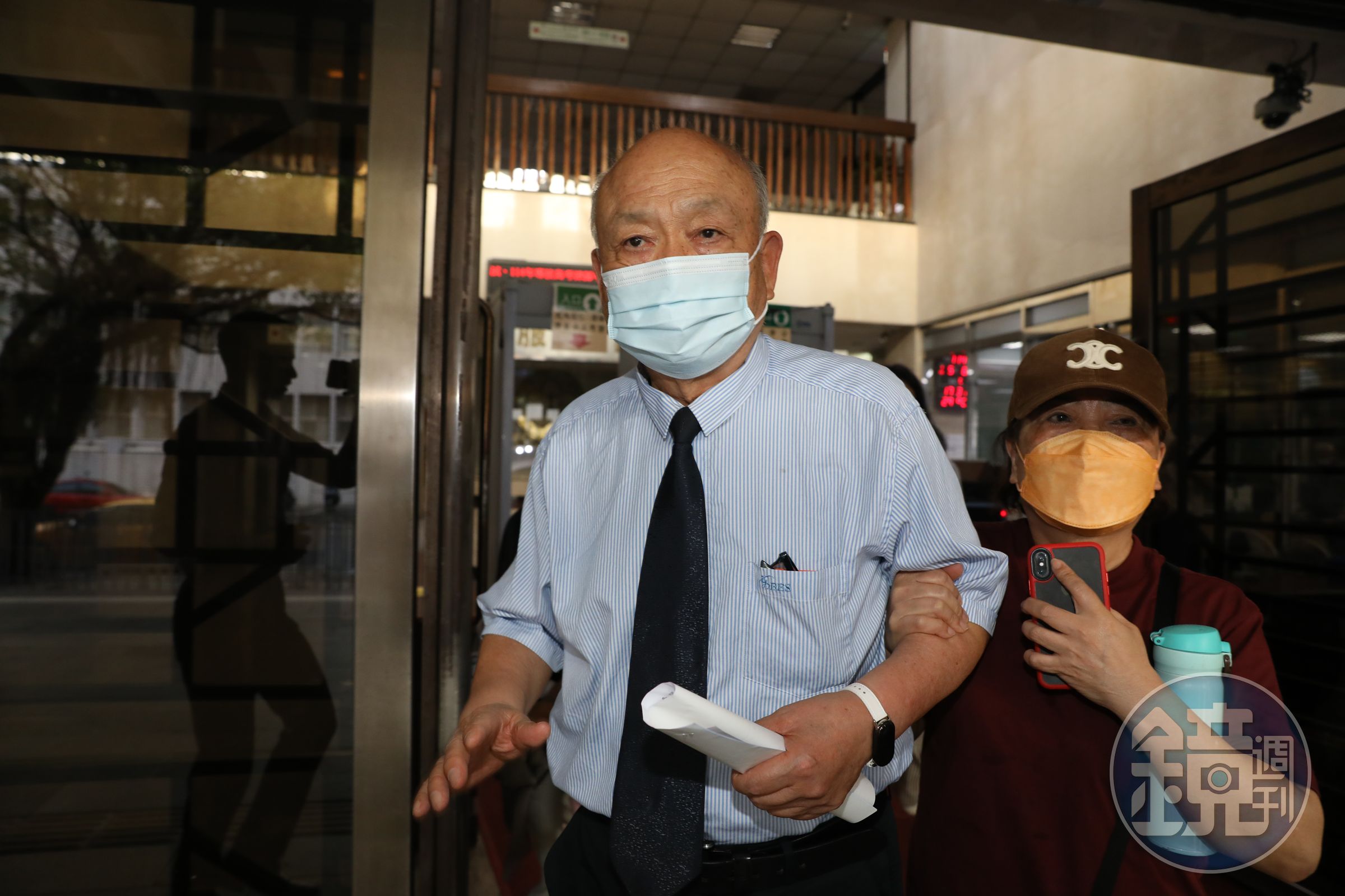 針對京華城容積率弊案,鼎越開發前董座朱亞虎今日出庭作證時坦承行賄。