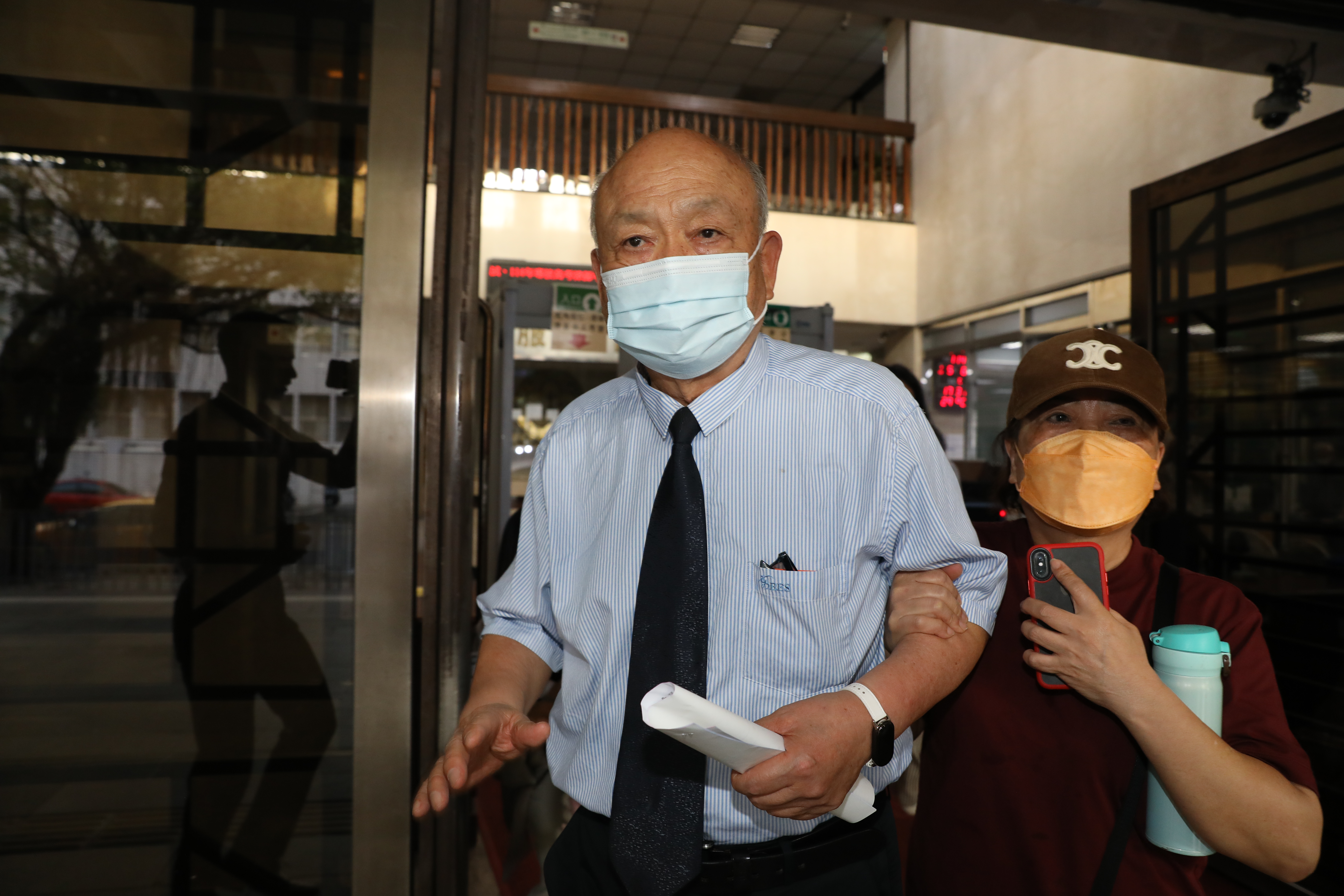 針對京華城容積率弊案，鼎越開發前董座朱亞虎今日出庭作證時坦承行賄。