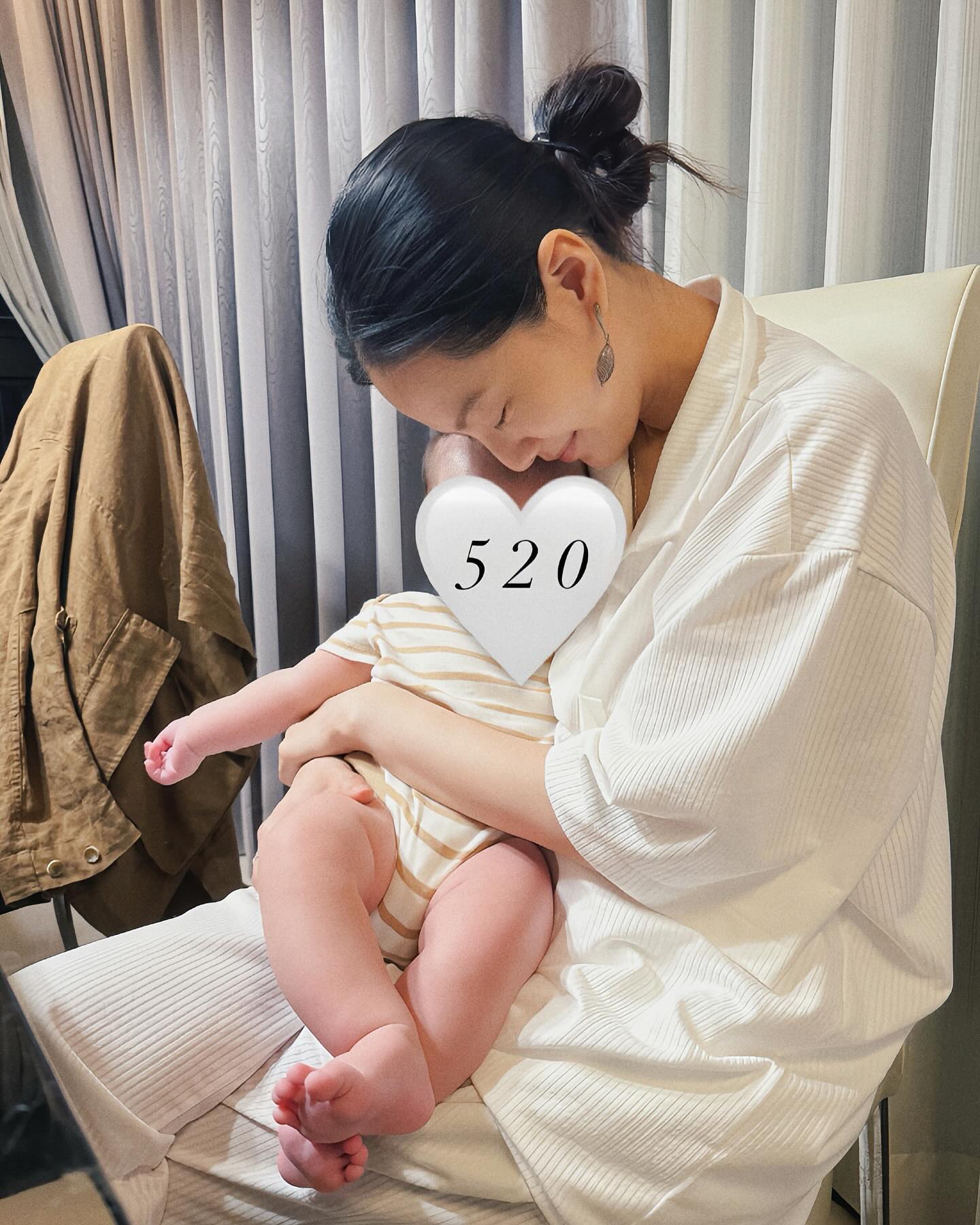 曾之喬今年也為人母，要姐妹注意身體健康。（翻攝自曾之喬臉書）