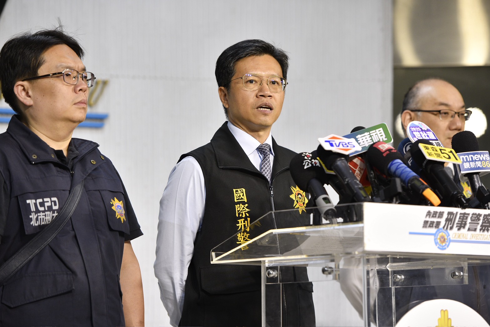 通緝犯遭高薪誘騙進緬甸詐騙園區，然而仍躲不過國際追緝，刑事局全程接手偵訊釐清。（鏡報新聞網提供）