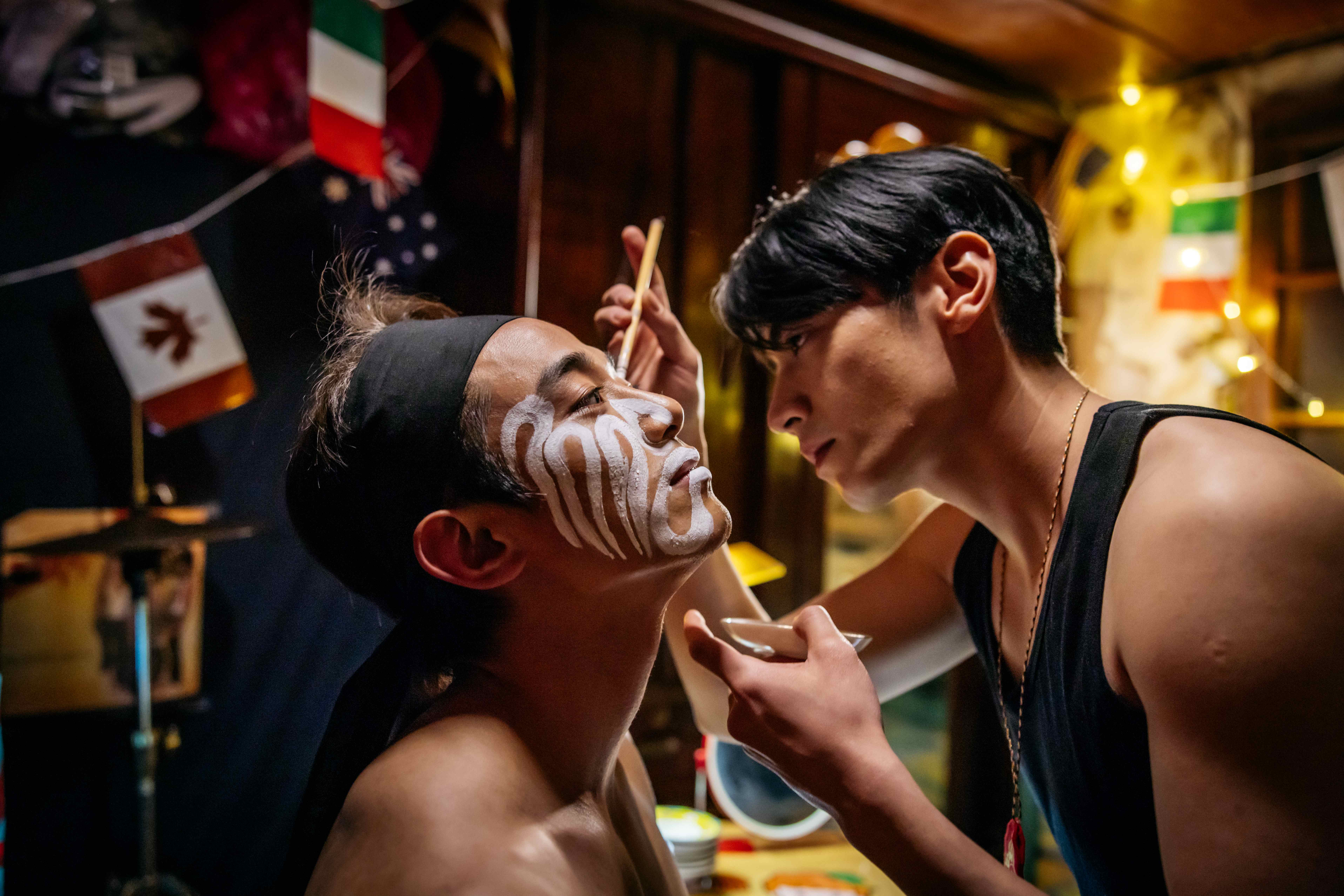 宋柏緯與初孟軒片中組成CP，在上世紀的90年代氛圍裡只能含蓄地表達感情。（CATCHPLAY提供）