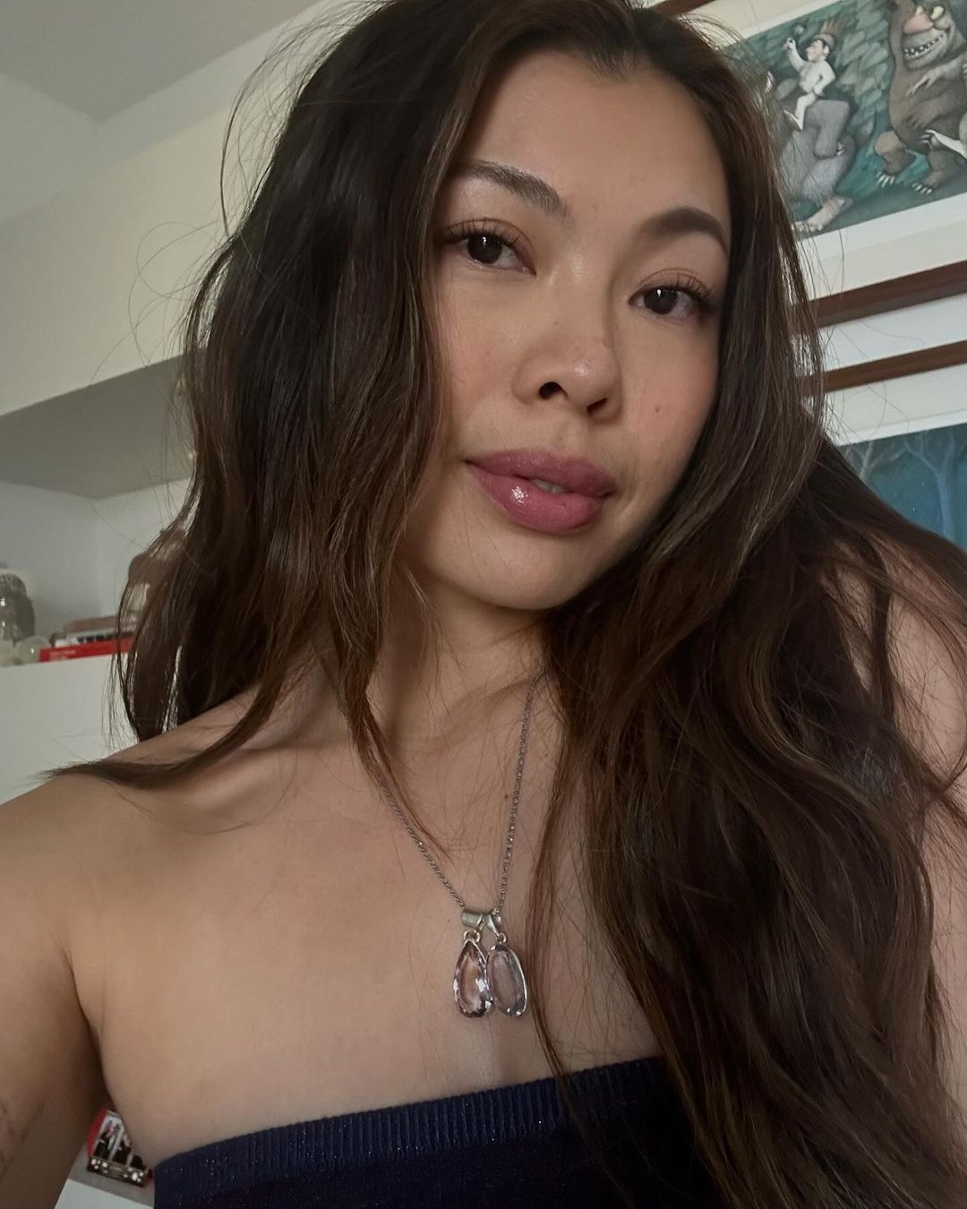 王敏德女兒王曼喜出櫃後,2022年與攝影師Elaine Chen結婚。(王曼喜IG)