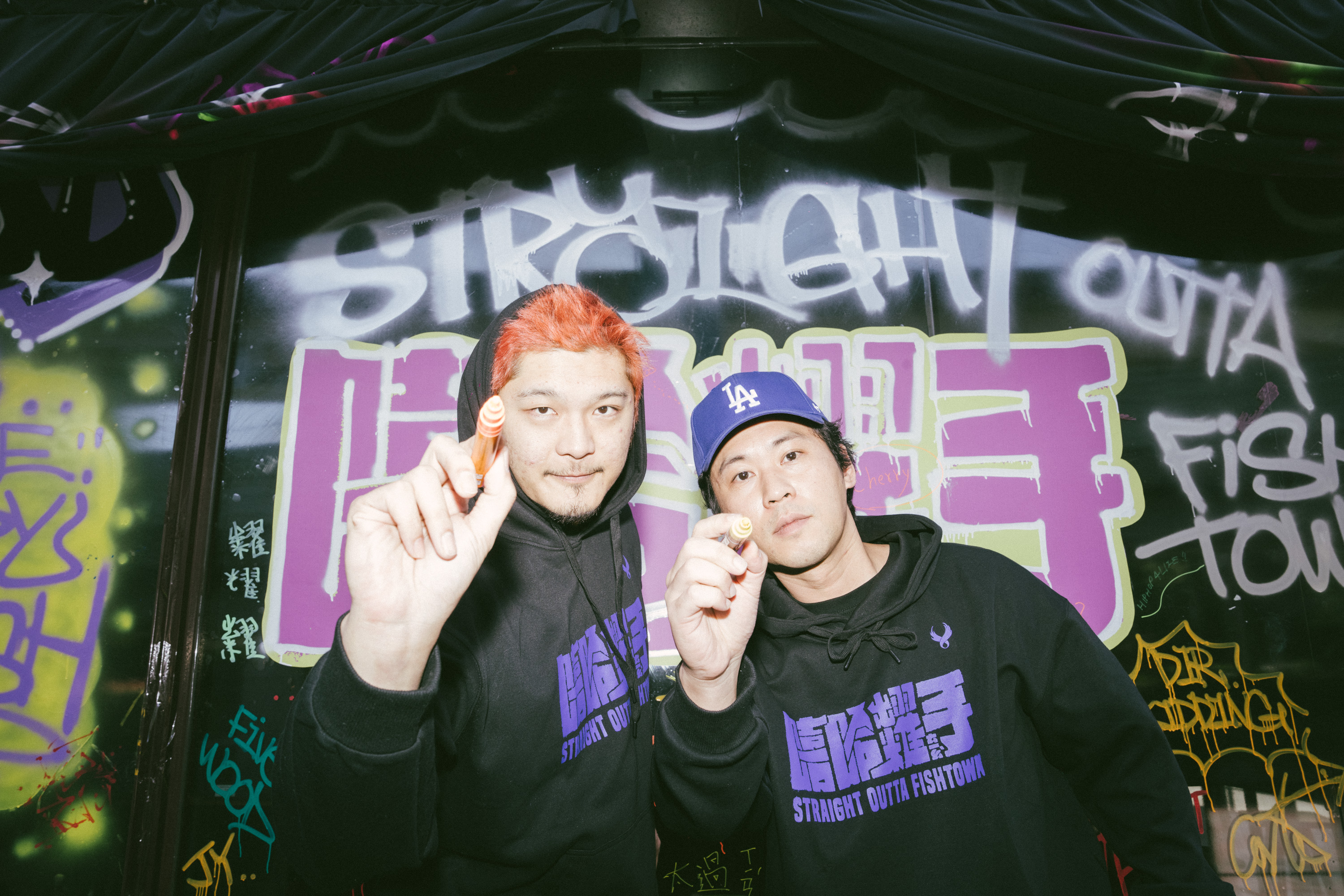 Leo王跨界當起電影咖，與超愛饒舌音樂的黃迪揚透過嘻哈文化在大銀幕飆戲。（英傑哆影業提供）