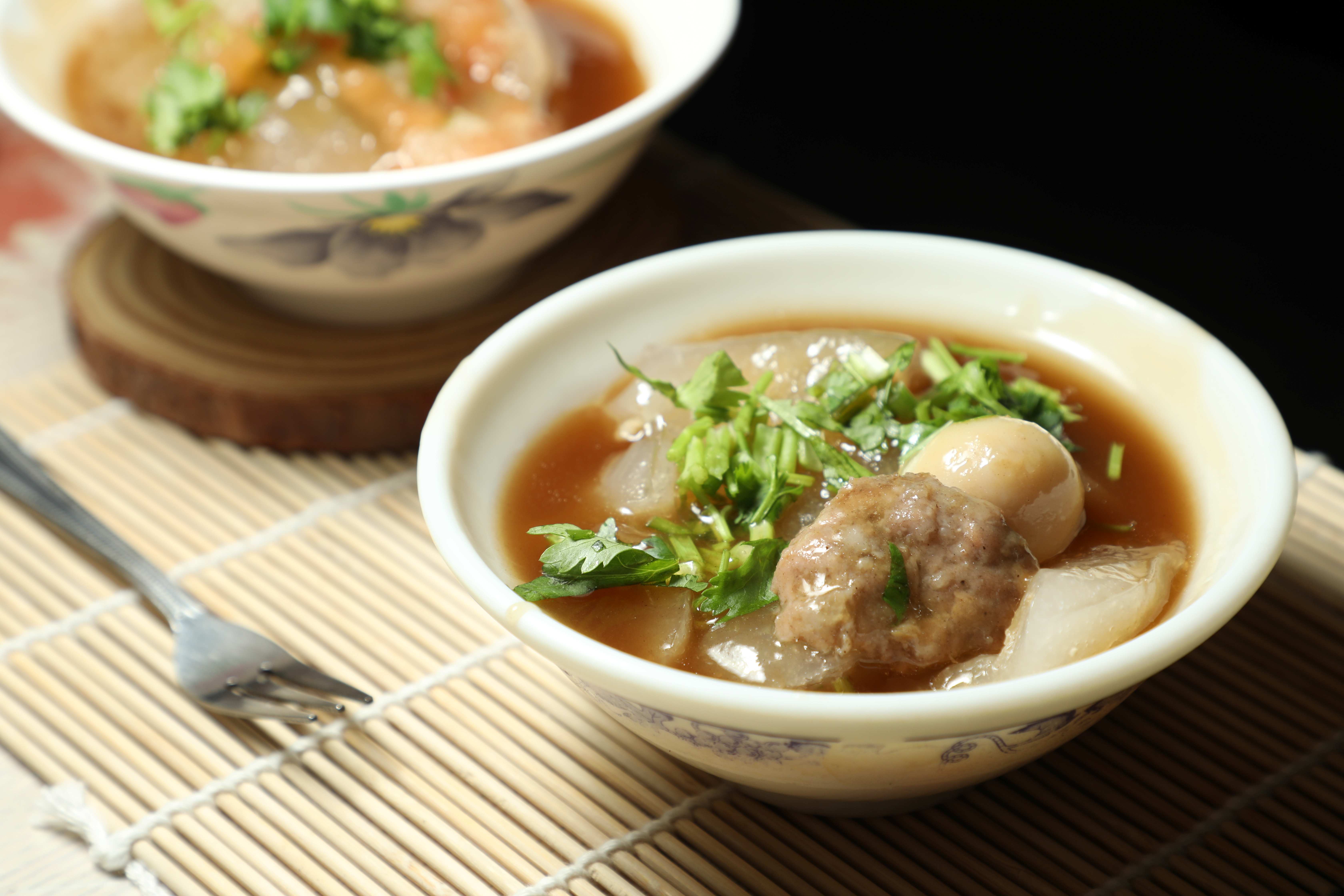 達仔仙的「肉圓」粉皮軟Q，餡料豐富，讓人想一吃再吃。（45元／份）