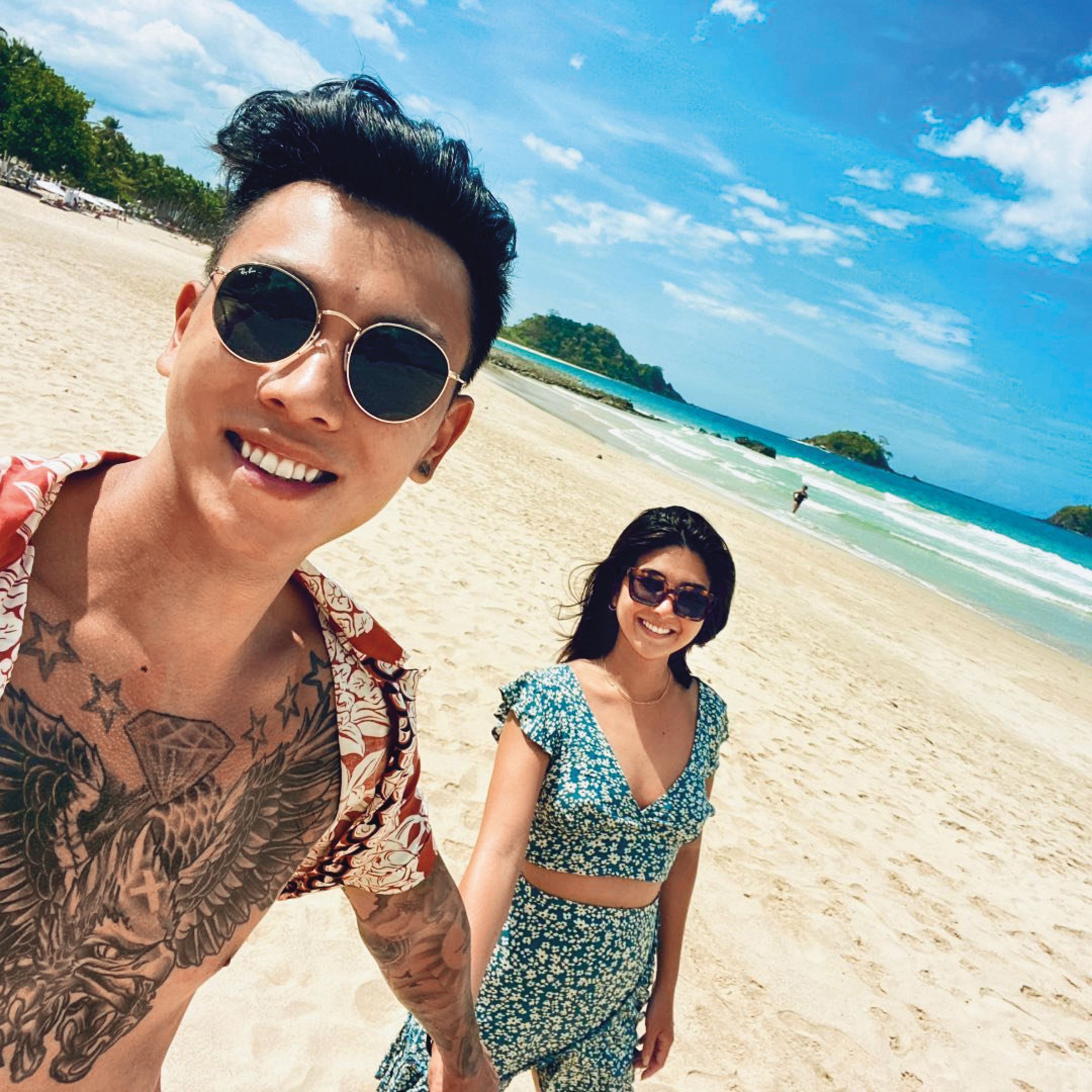 瘦子(左)與老婆Jennifer(右)很恩愛,她近期還懷了第二胎。(翻攝自duoduoyoung IG)
