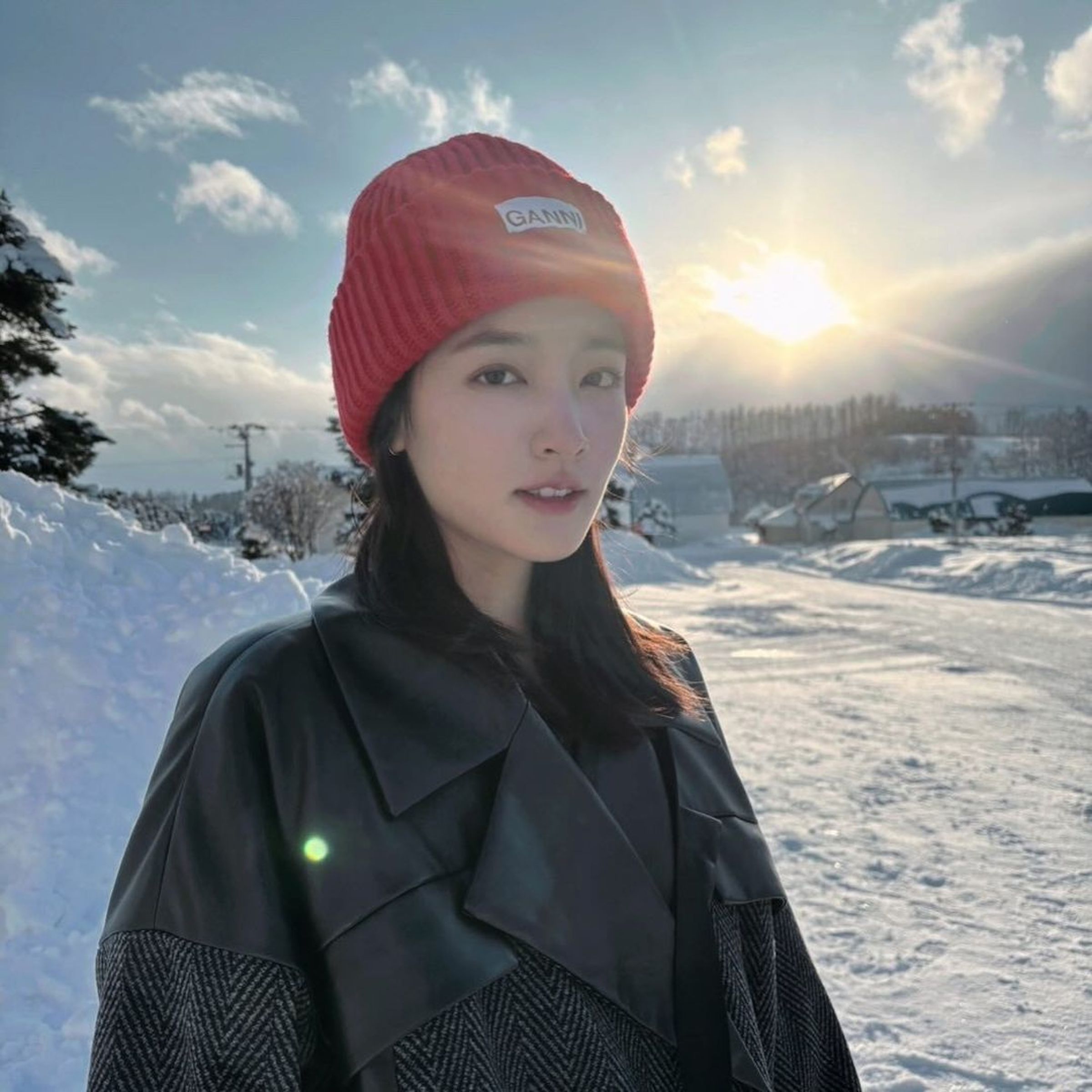 1月王淨在北海道旅遊,頭上戴的就是該品牌的毛帽。(王淨IG)