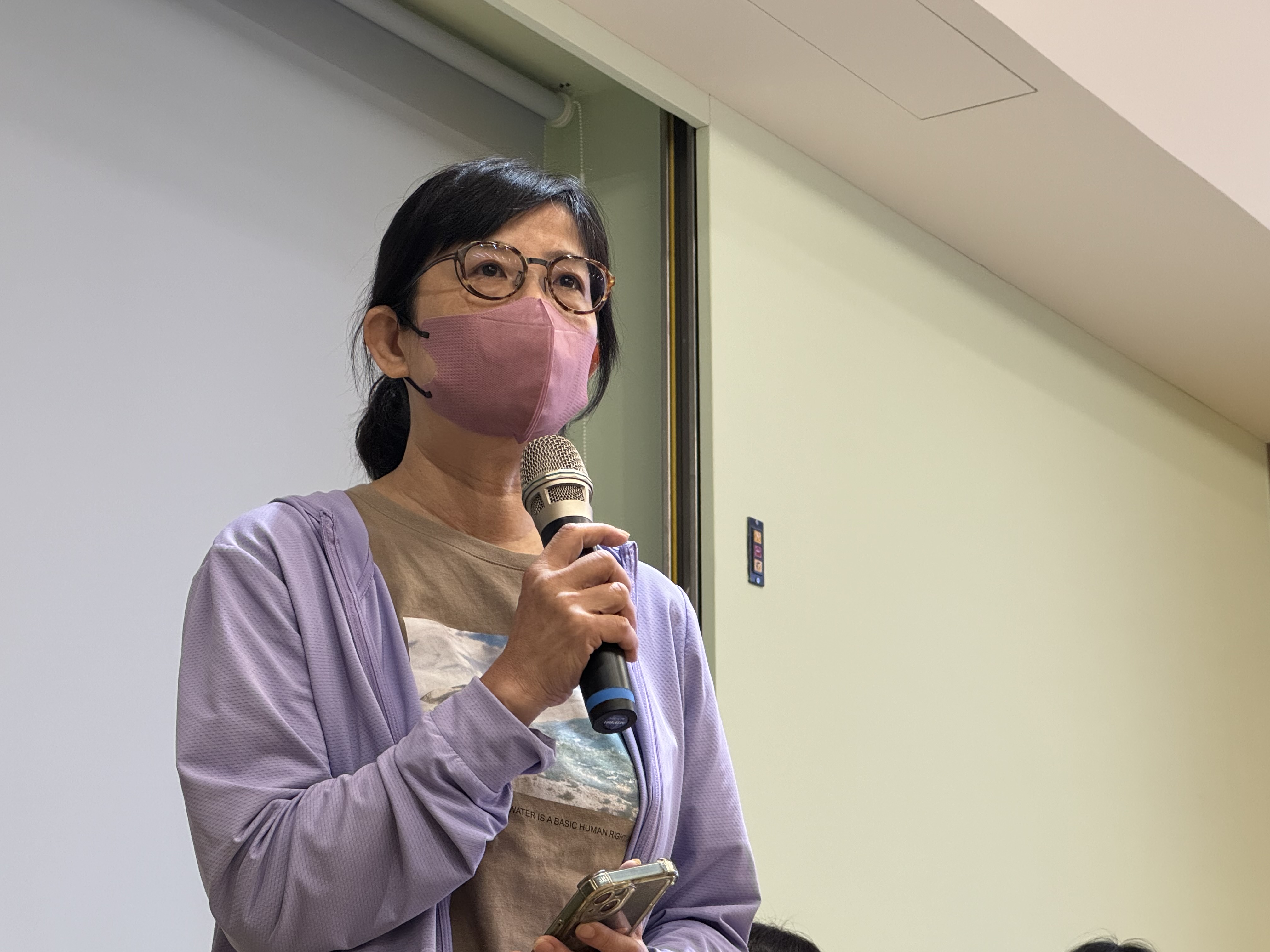 犯罪被害人王女士敘述丈夫重傷後,家中經濟陷入困頓,所幸犯保協會及時提供協助,讓她充滿感謝。