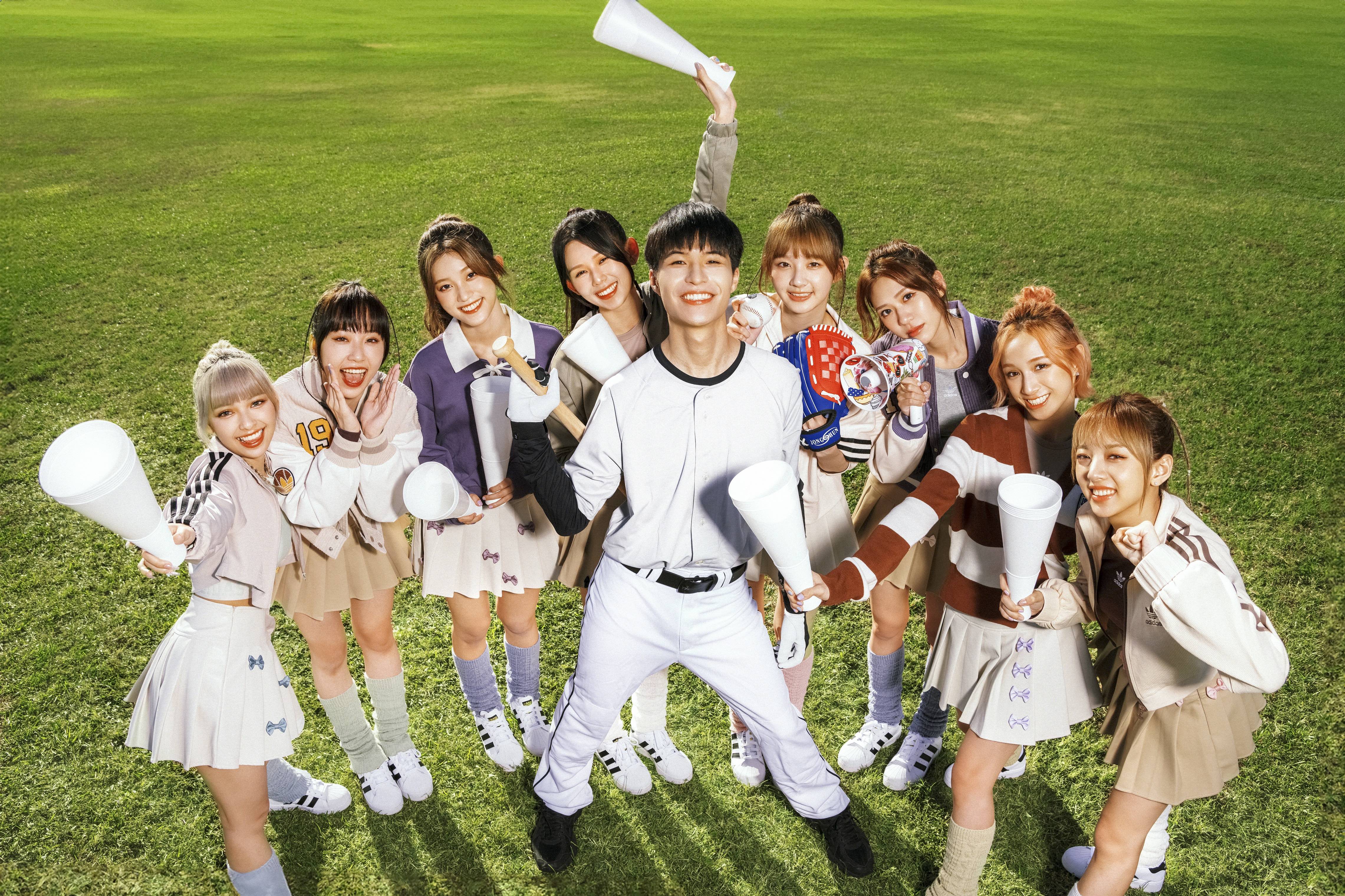 PINK FUN的YouTuber好友「寶賤」這次友情相挺擔任MV男主角。（索尼提供）