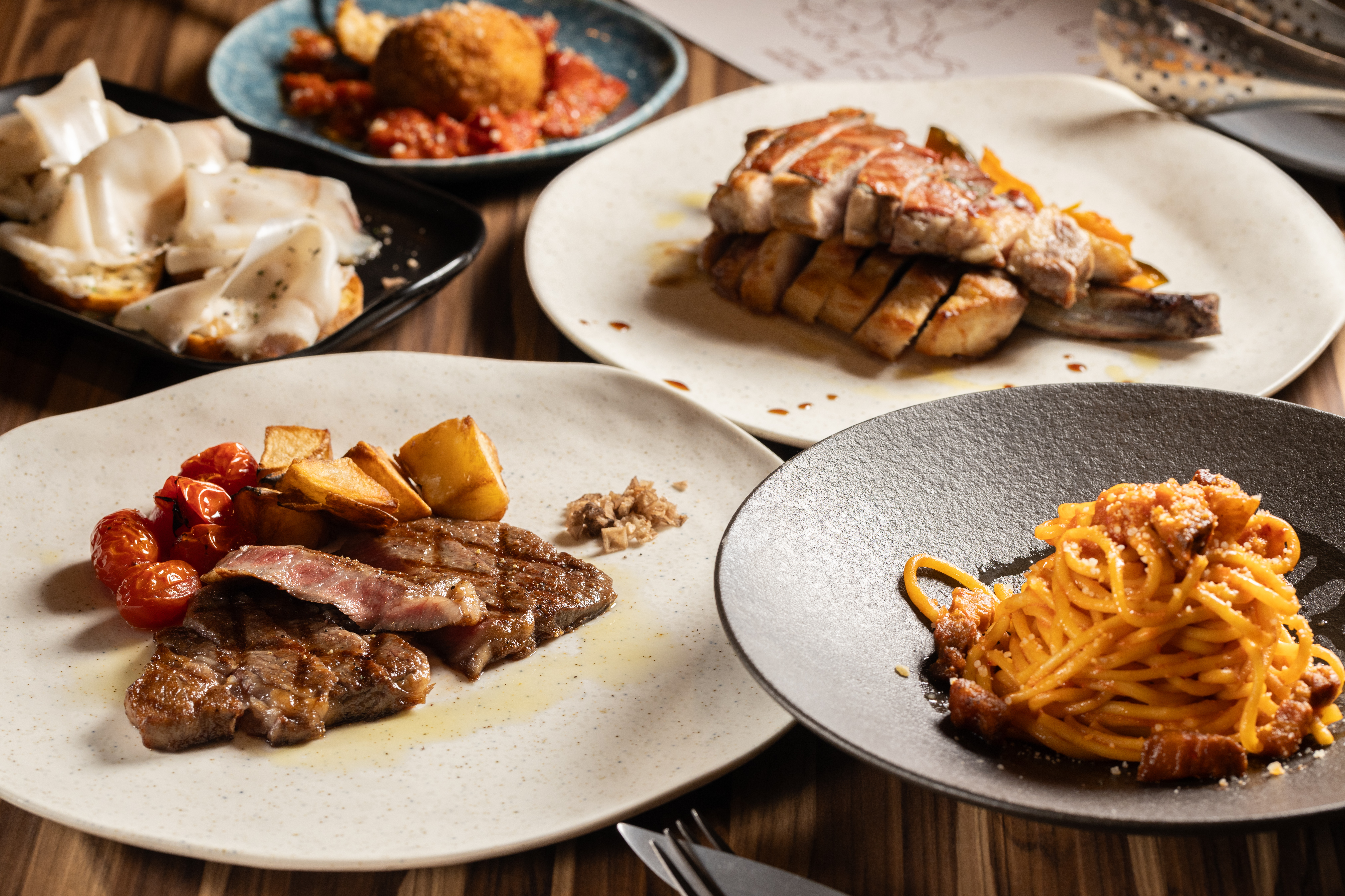 在竹北以「彼刻義式餐酒館」揚名的主廚Boris，今年4月底在台北開新餐廳，以義大利語的「Reale真實」為名，帶來經典的義式料理。