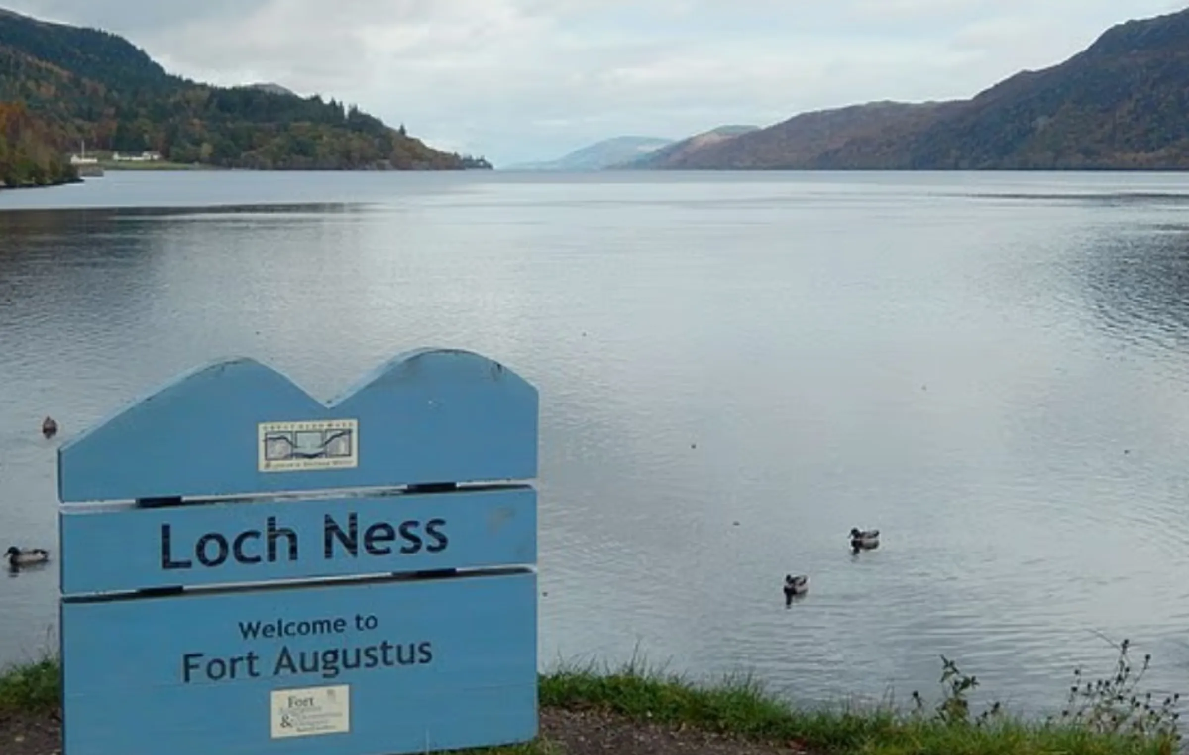 尼斯湖水怪傳奇至今依舊是熱門話題，許多水怪獵人長期追蹤水怪蹤跡。（翻攝X@TrueCrimeUpdat）