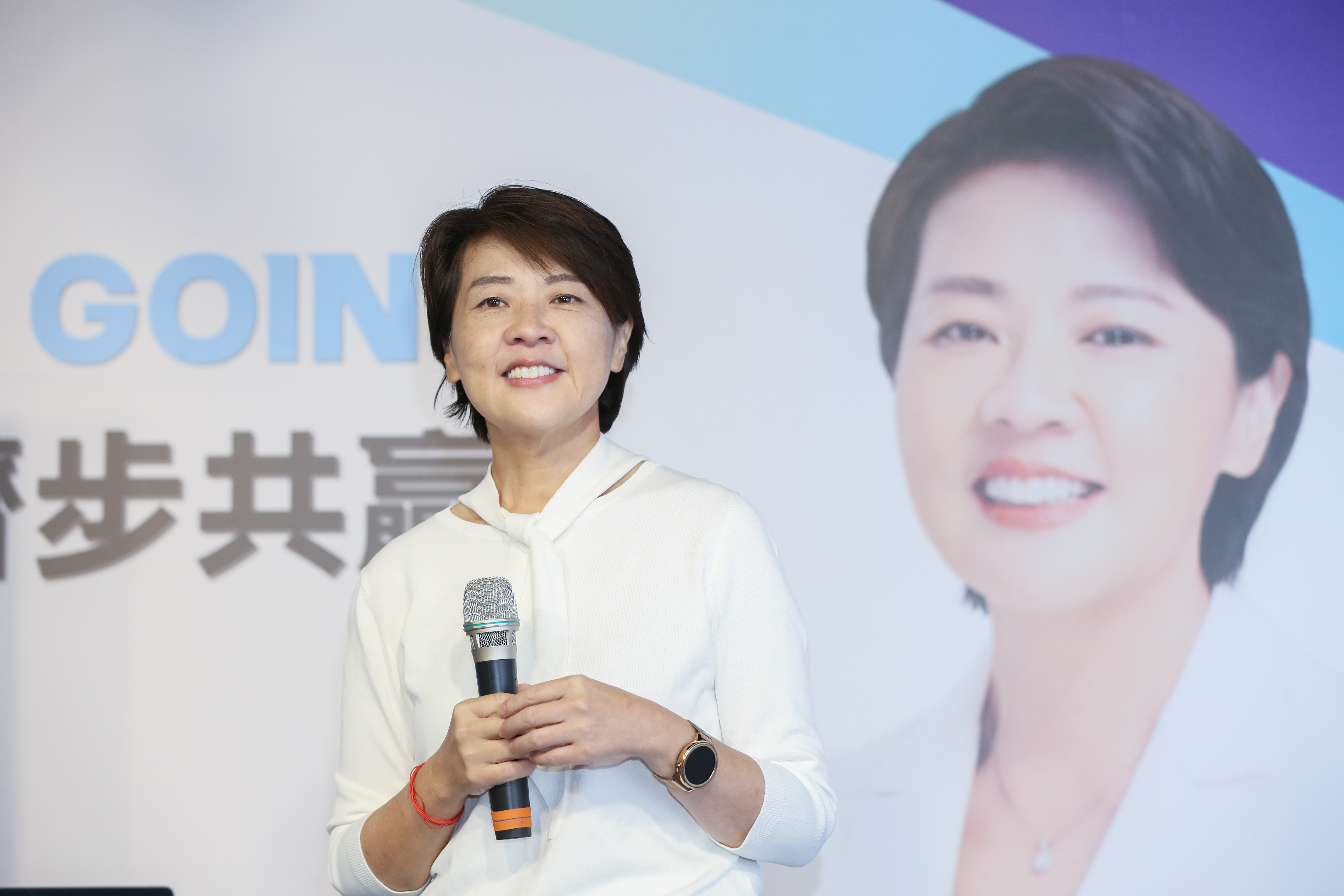 即將出任民眾黨立法院黨團總召黃國昌代表黨團宣布，將推派新科立委黃珊珊爭取立法院長。（本刊資料照）