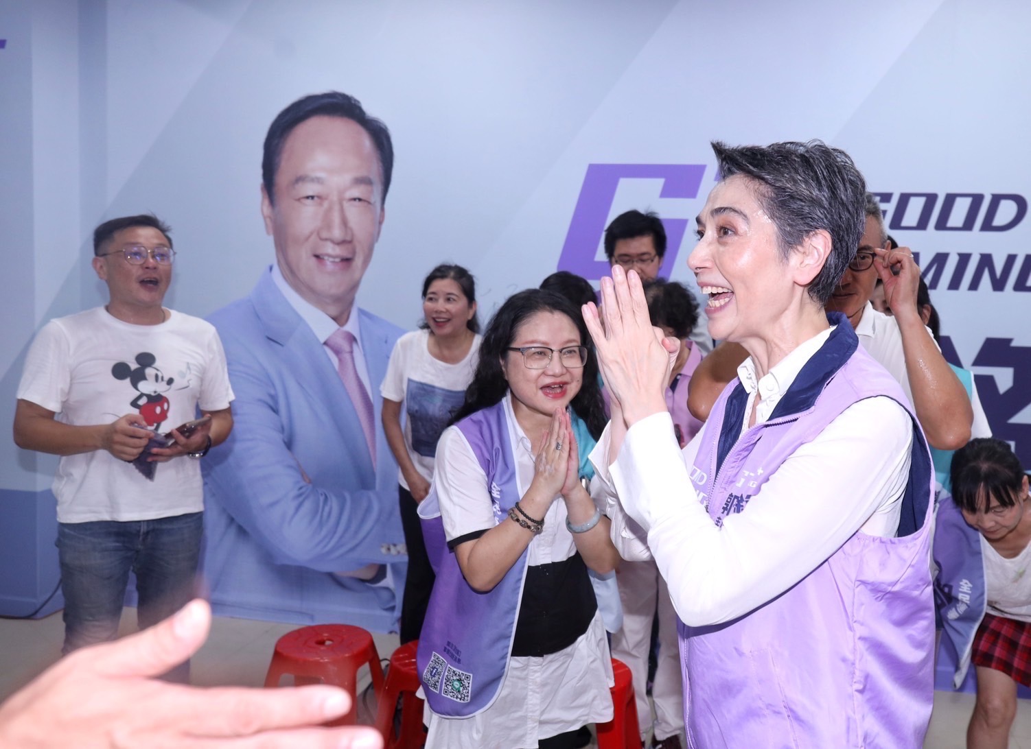 「郭賴配」連署邁入第3週，不過傳目前人數僅跨過28.9萬連署門檻的一半。（郭台銘團隊提供）