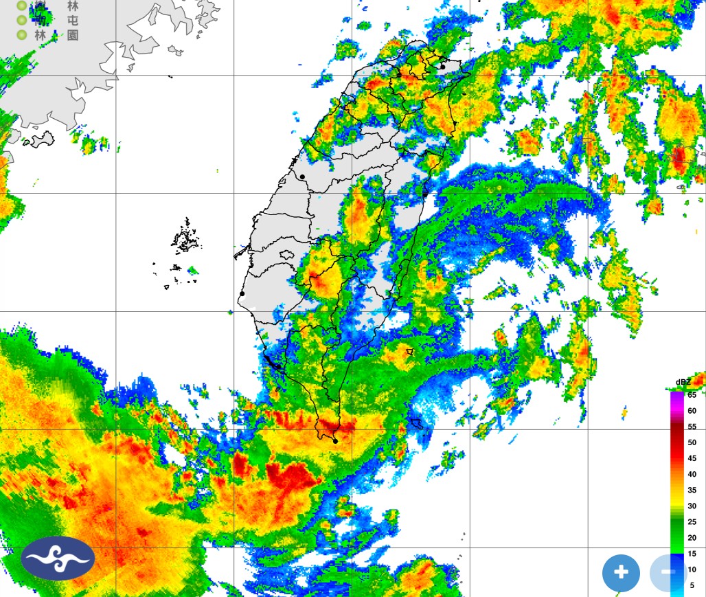 中央氣象署雷達回波顯示梅雨鋒面，未來一週有雷陣雨情形。