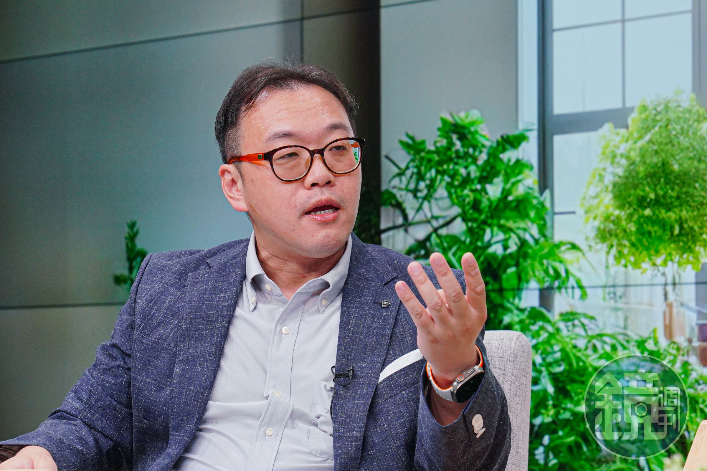 北科大資訊與財金管理系教授吳牧恩指出，比特幣價格腰斬只是市場波動，不是價值崩壞。