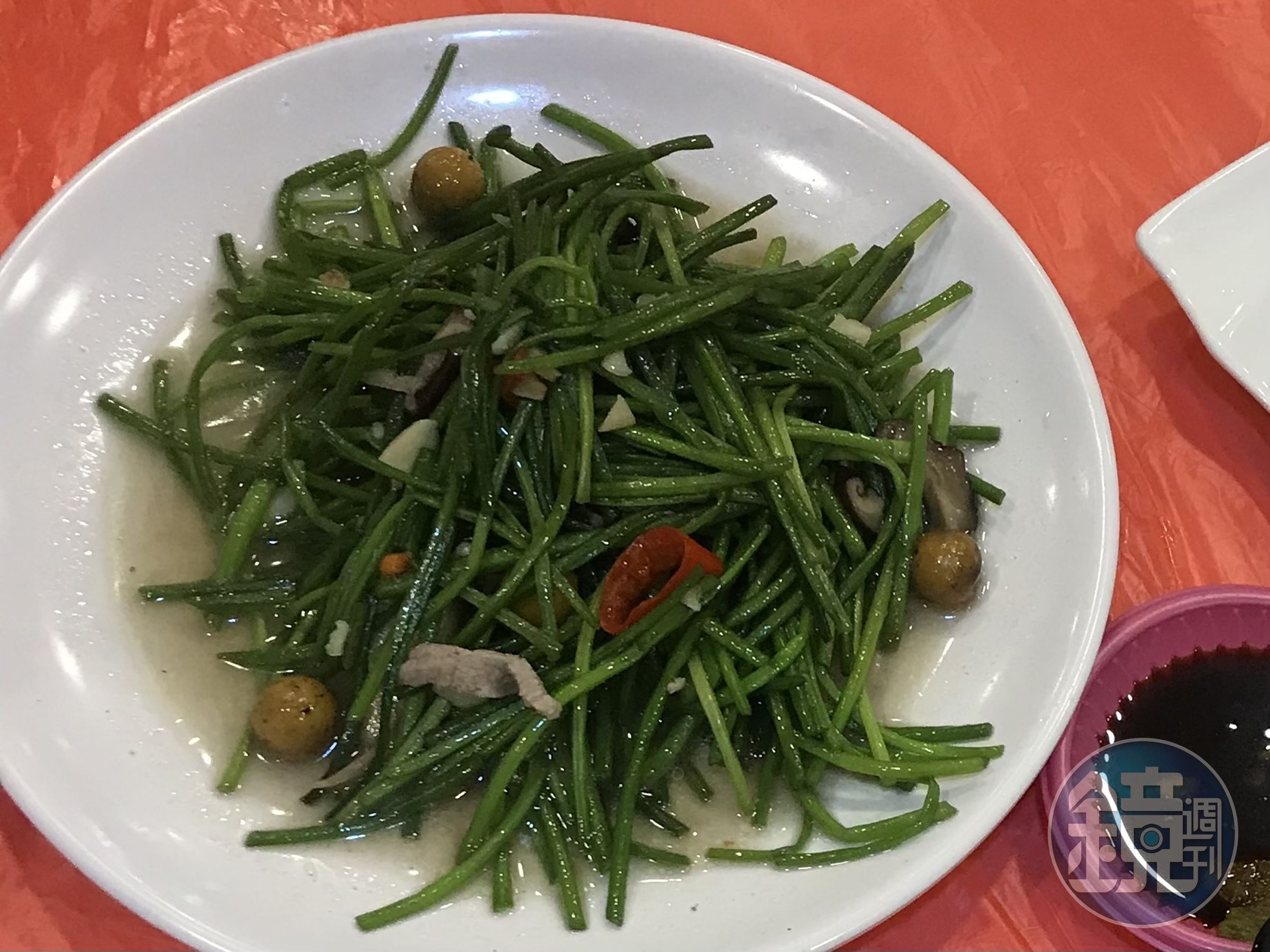 一名日本人來台吃到炒水蓮感到相當驚艷。（本刊資料照）
