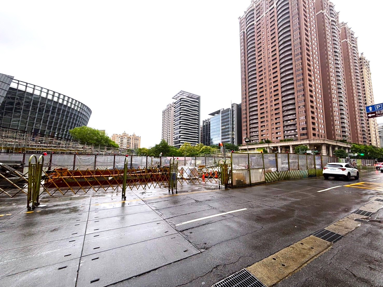 捷運綠線動工中的「桃園區」，重劃區林立推升房價上漲，中古、預售單坪價差近20萬！（永慶房產集團提供）