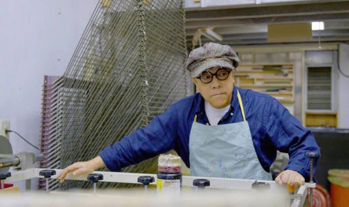 蔡康永低調於百年古宅潮洋行辦「一切都會值得」版畫展，觀展人潮不斷。（潮洋行提供）