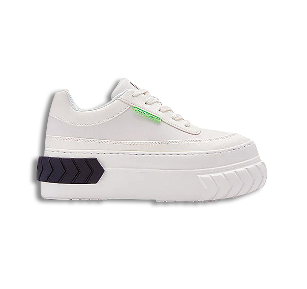 TYRES PLATFORM黑白配色鞋款。NT$6,137。（both提供）