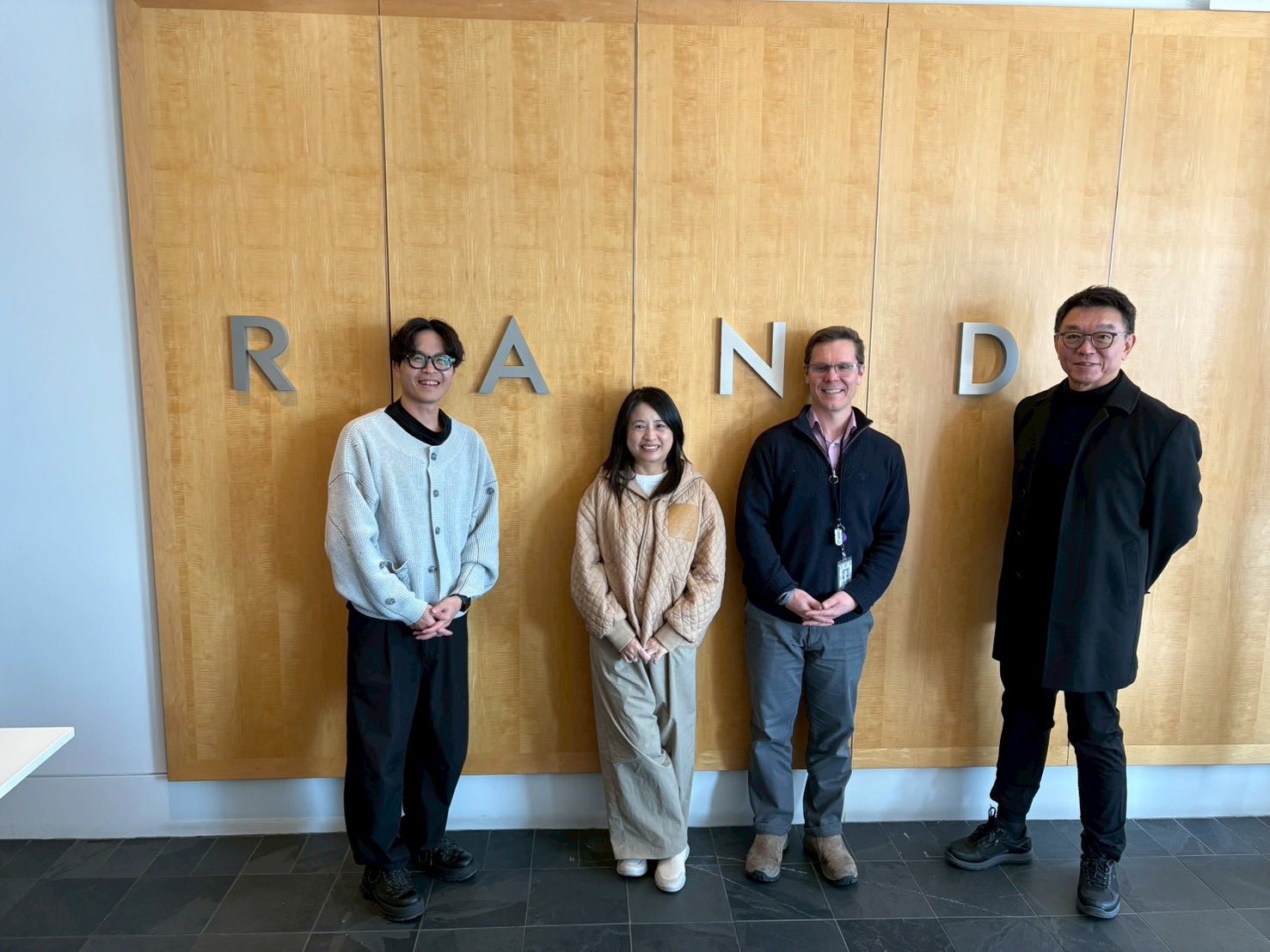 話題台劇《零日攻擊》啟動2026美國巡迴放映,10日於美國國會進行專場放映。(翻攝自臉書@鄭心湄)