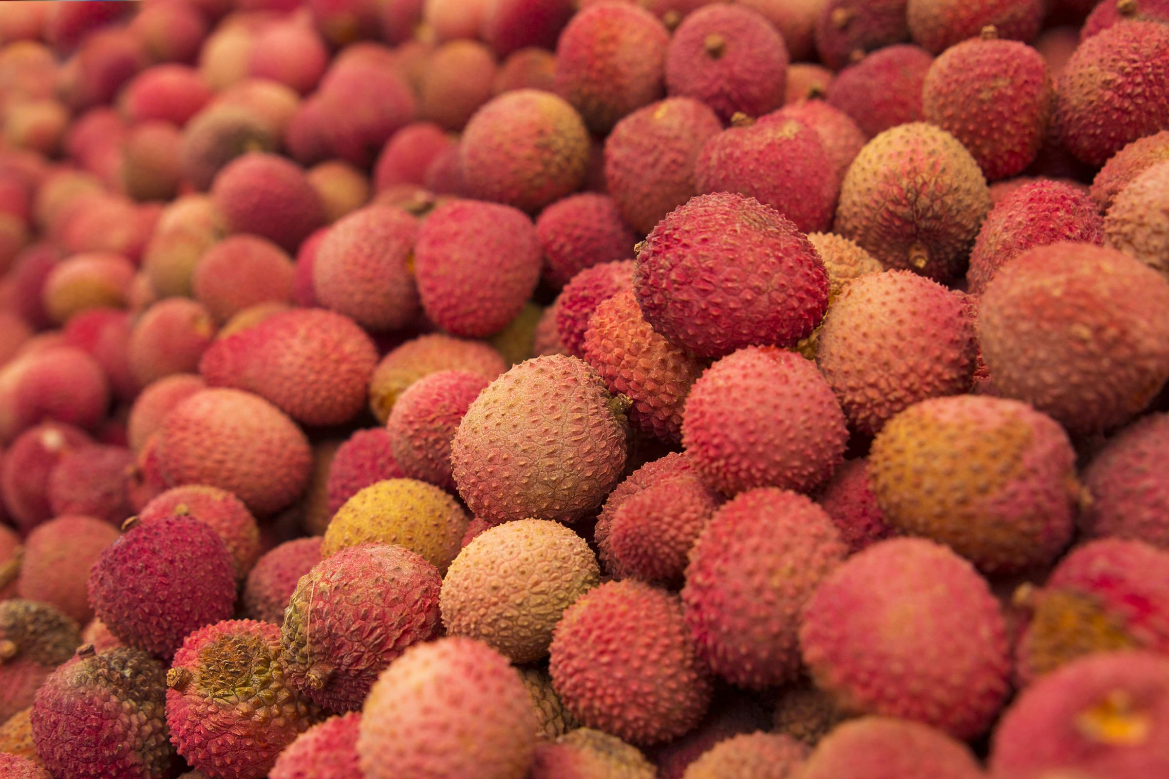 荔枝是高糖分水果，需適量食用。（取自Pexels）