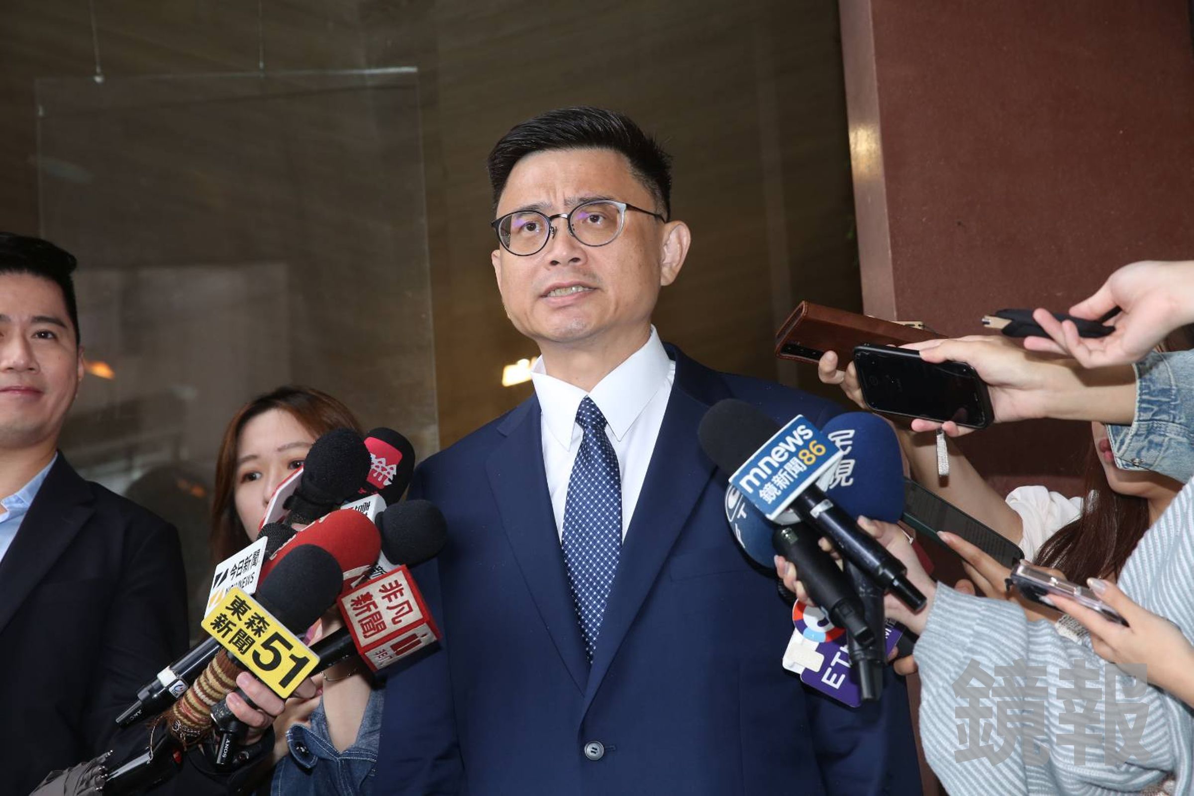 筆名「翁達瑞」的旅美教授陳時奮發文聲援賴瑞隆，直言8歲小孩打人絕非罪大惡極，「在我看起來只是比較皮的小孩。」（鏡報李鍾泉）