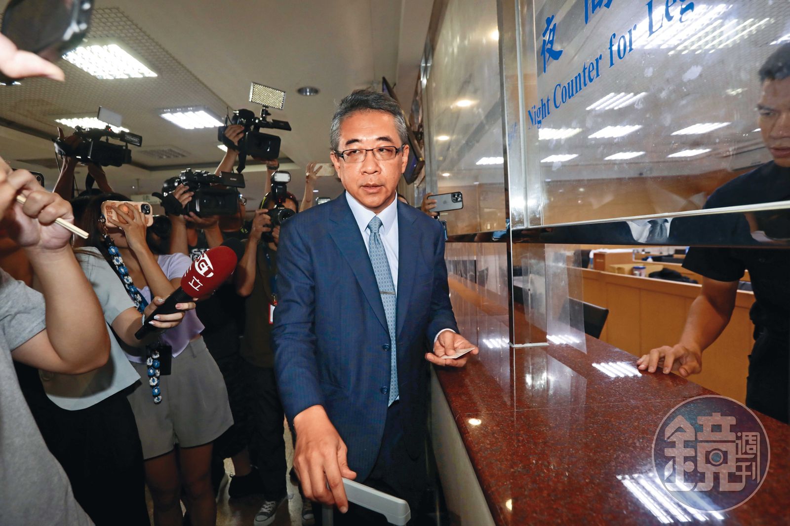 柯文哲委任律師之一鄭深元（圖）與黃國昌關係密切，柯京華城案一審後是否更換律師，將是柯昌關係的關鍵檢驗點