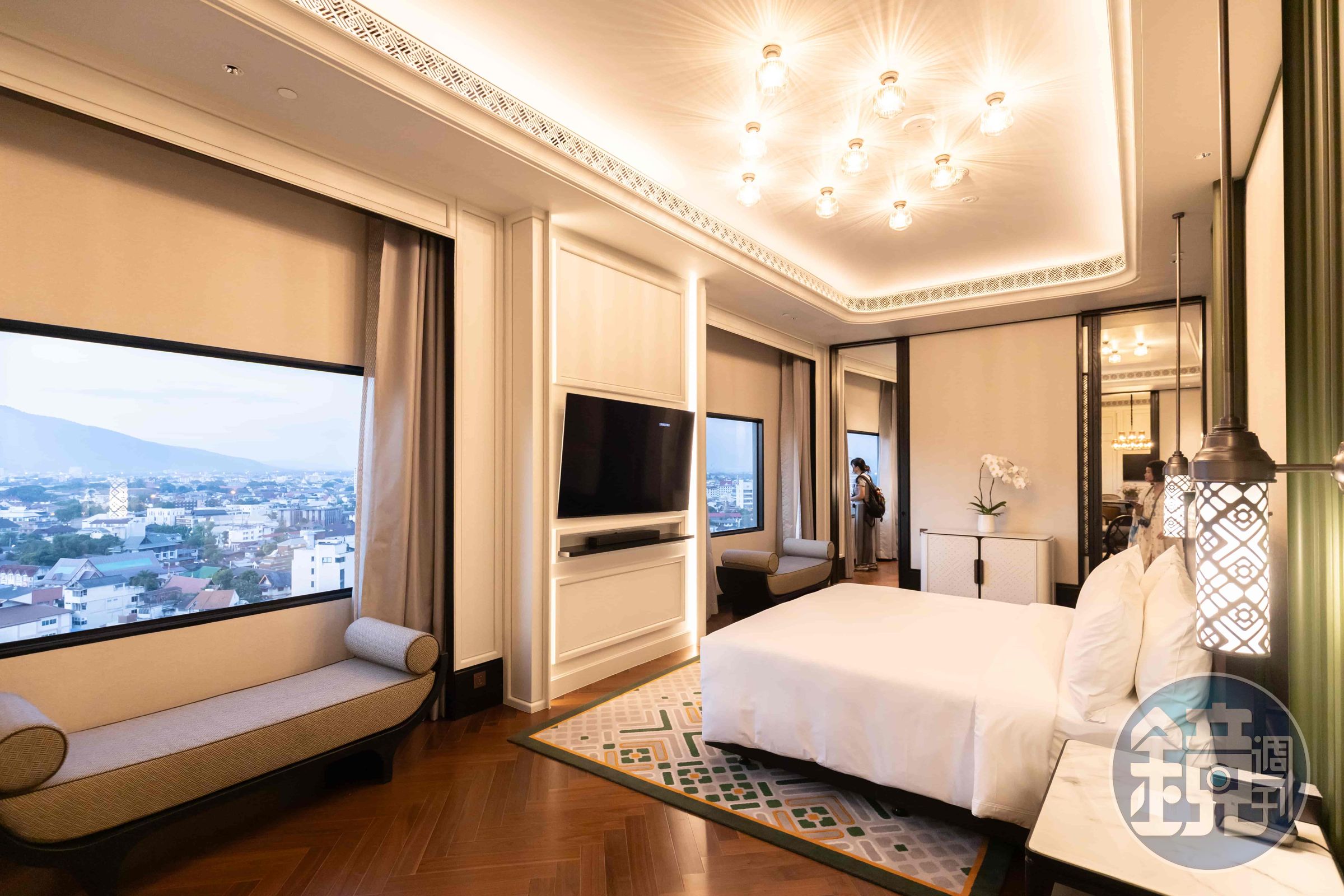 「ONE BEDROOM SUITE」房型無論在客廳、臥室都有大面窗戶可觀看遼闊市景。