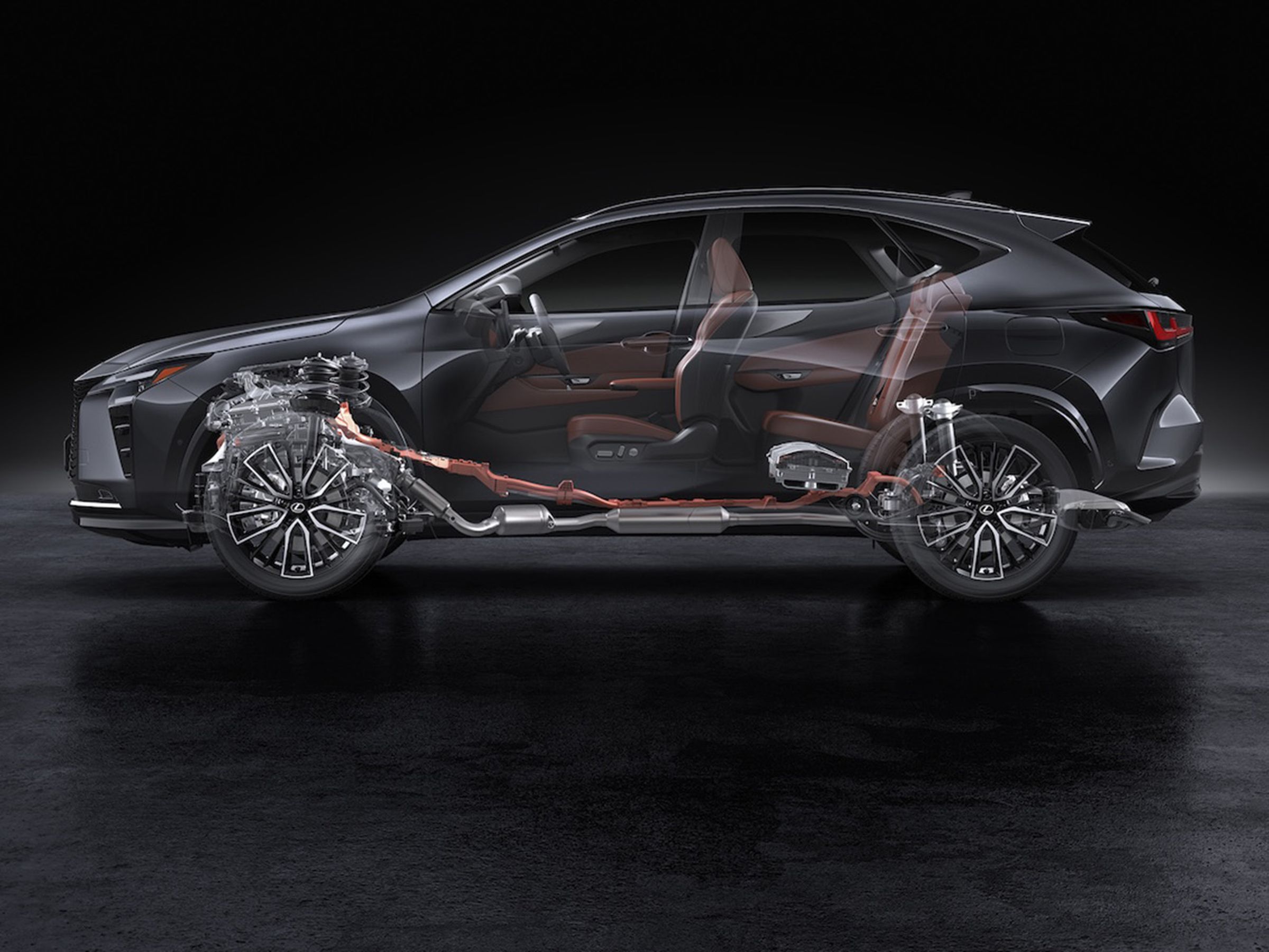 純燃油版本的 NX350 2.4 TURBO 動力這次全面取消,僅有油電動力。