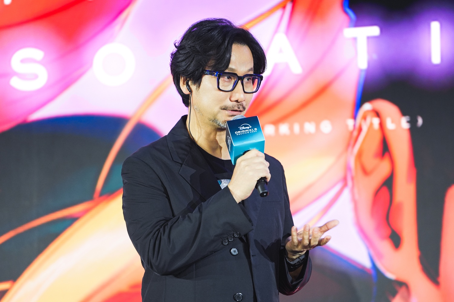 小島秀夫現身香港，親自介紹他打造的動畫影集《死亡擱淺：孤立無援》。（Disney+提供）
