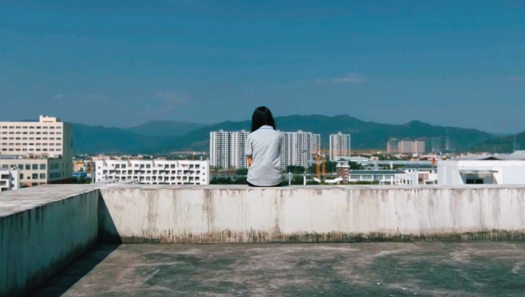 有家長在座談會中指出該名特殊生，在事發前幾天曾鬧過跳樓事件。圖為示意圖。（翻攝《女心理師》劇照）