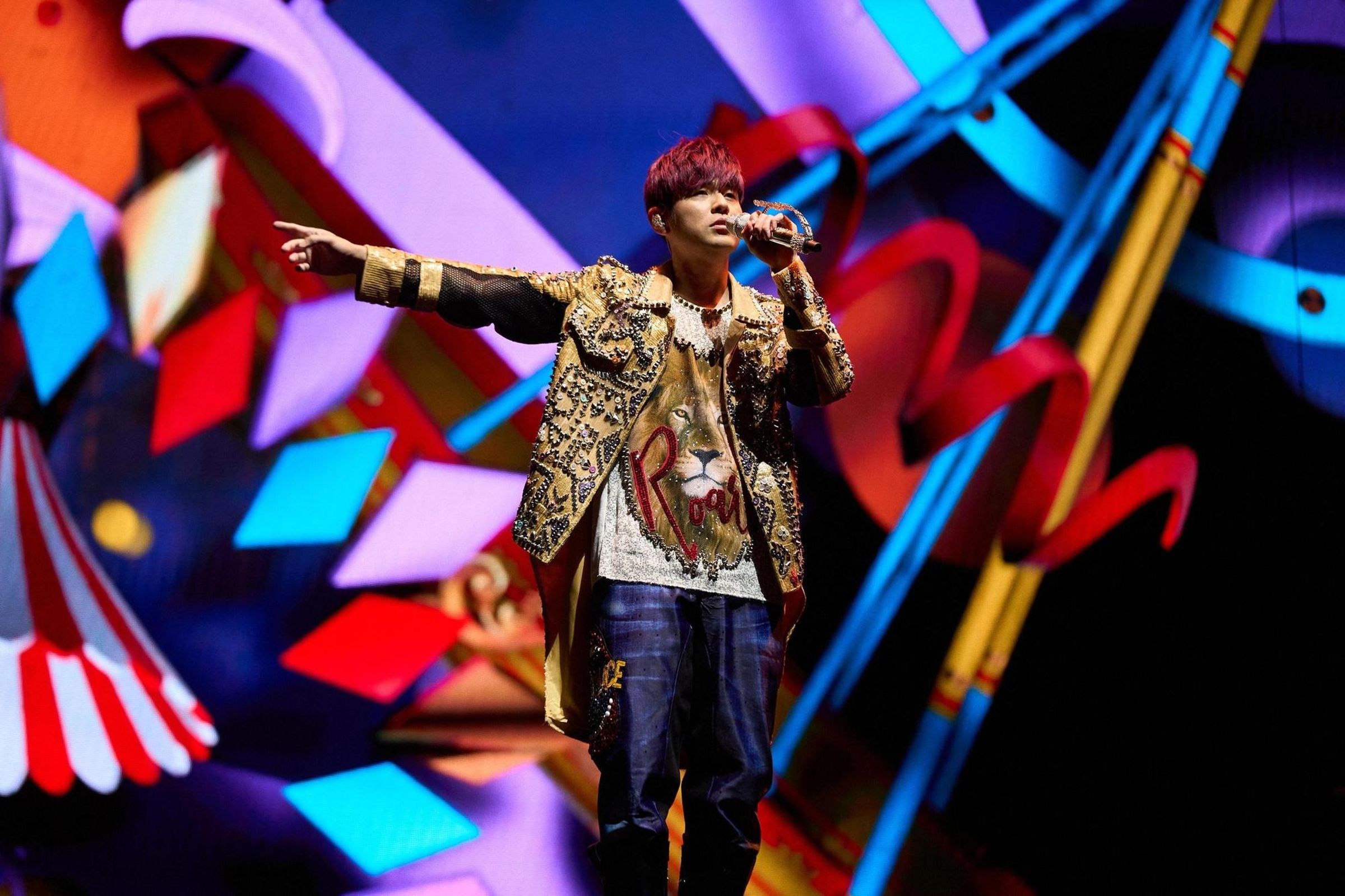 周杰倫被鄉民封為「華語歌壇護國神山」。（杰威爾提供）