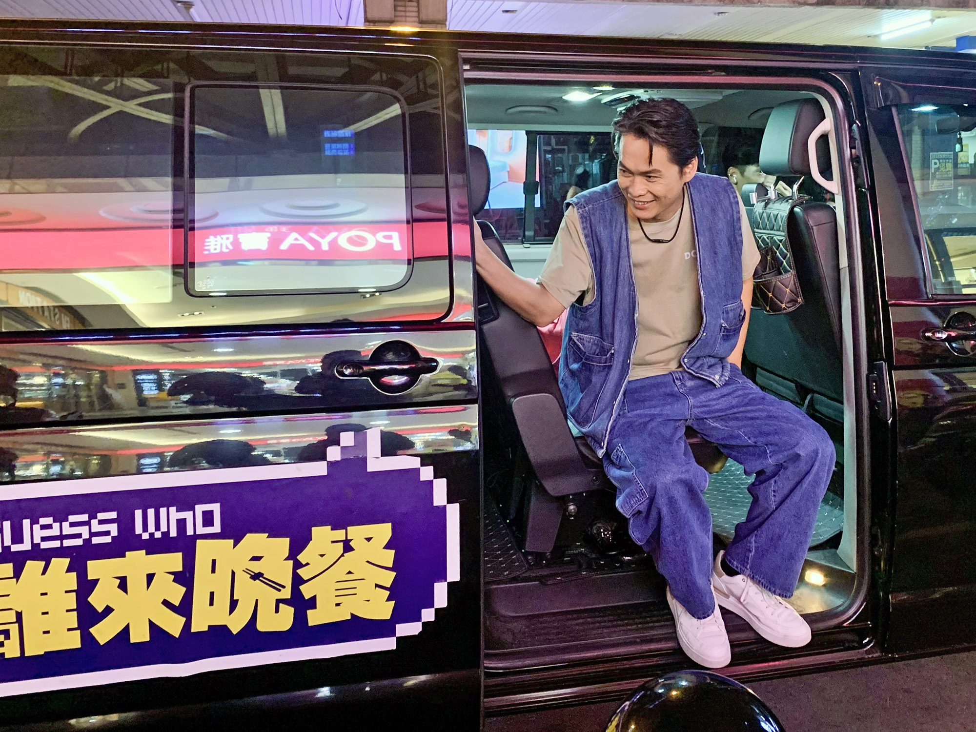 黃鐙輝出外景分享自己的音樂夢過程。（公視提供）