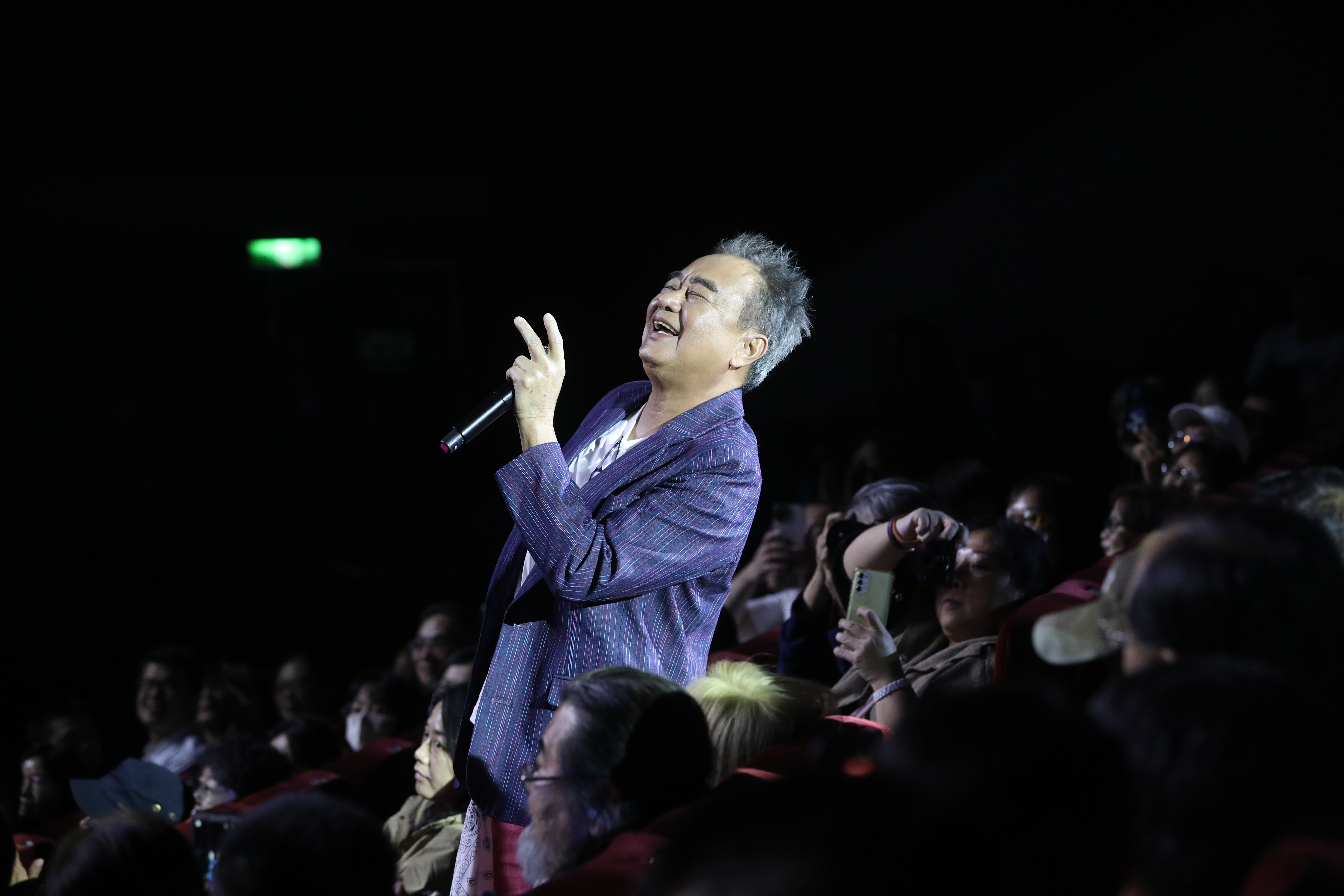 陳昇唱進觀眾席，一起大合唱。（宜辰整合行銷提供）