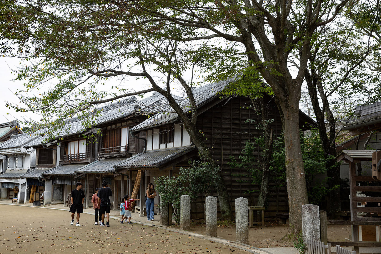 體驗型博物館「房總之村」，以水鄉佐原的街景為藍圖，逼真重現江戶末期至明治初期的城鎮與農村樣貌。