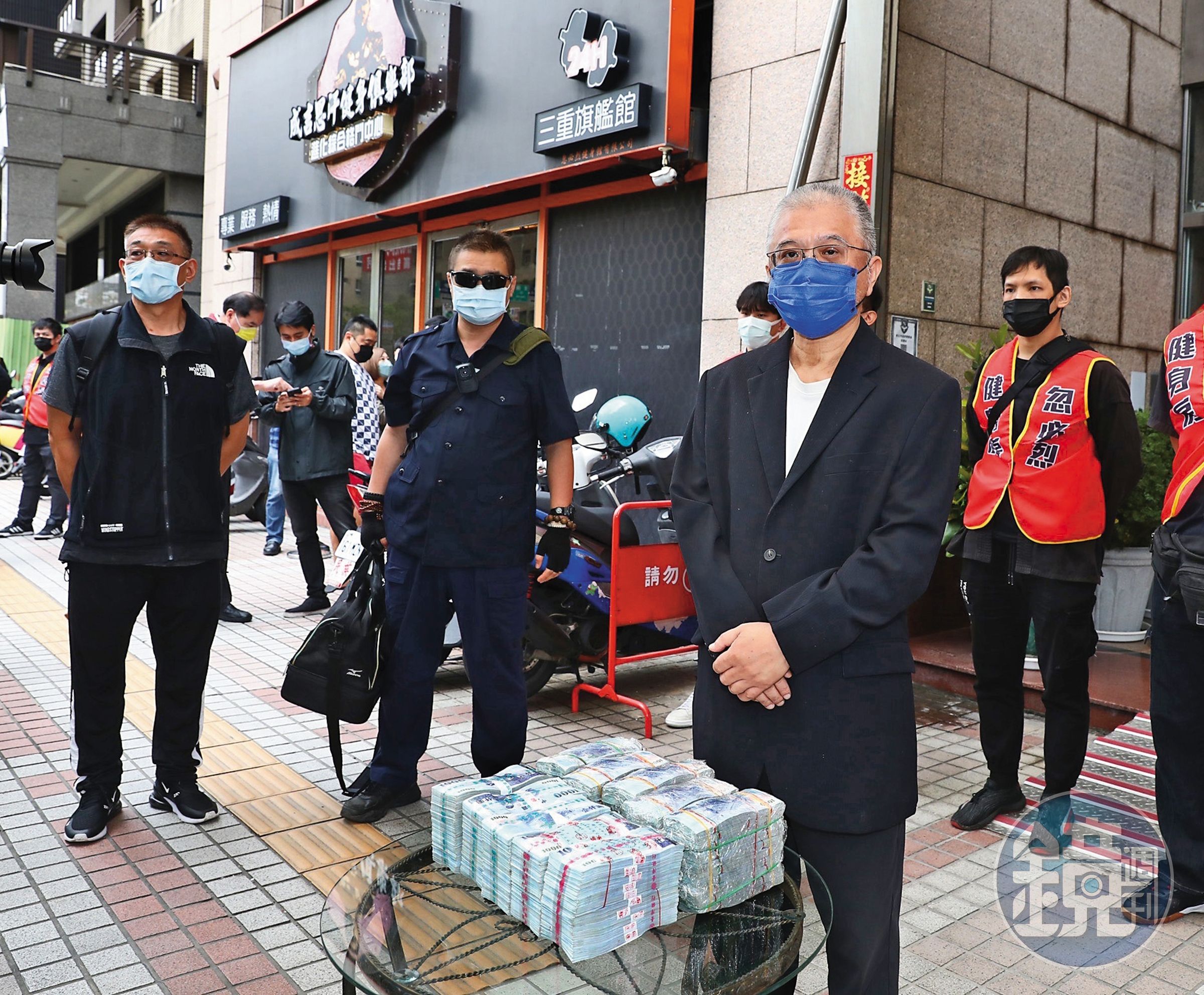 三重館4年前一度由大股東奪回經營權,當時還搬來千萬現金坐鎮。