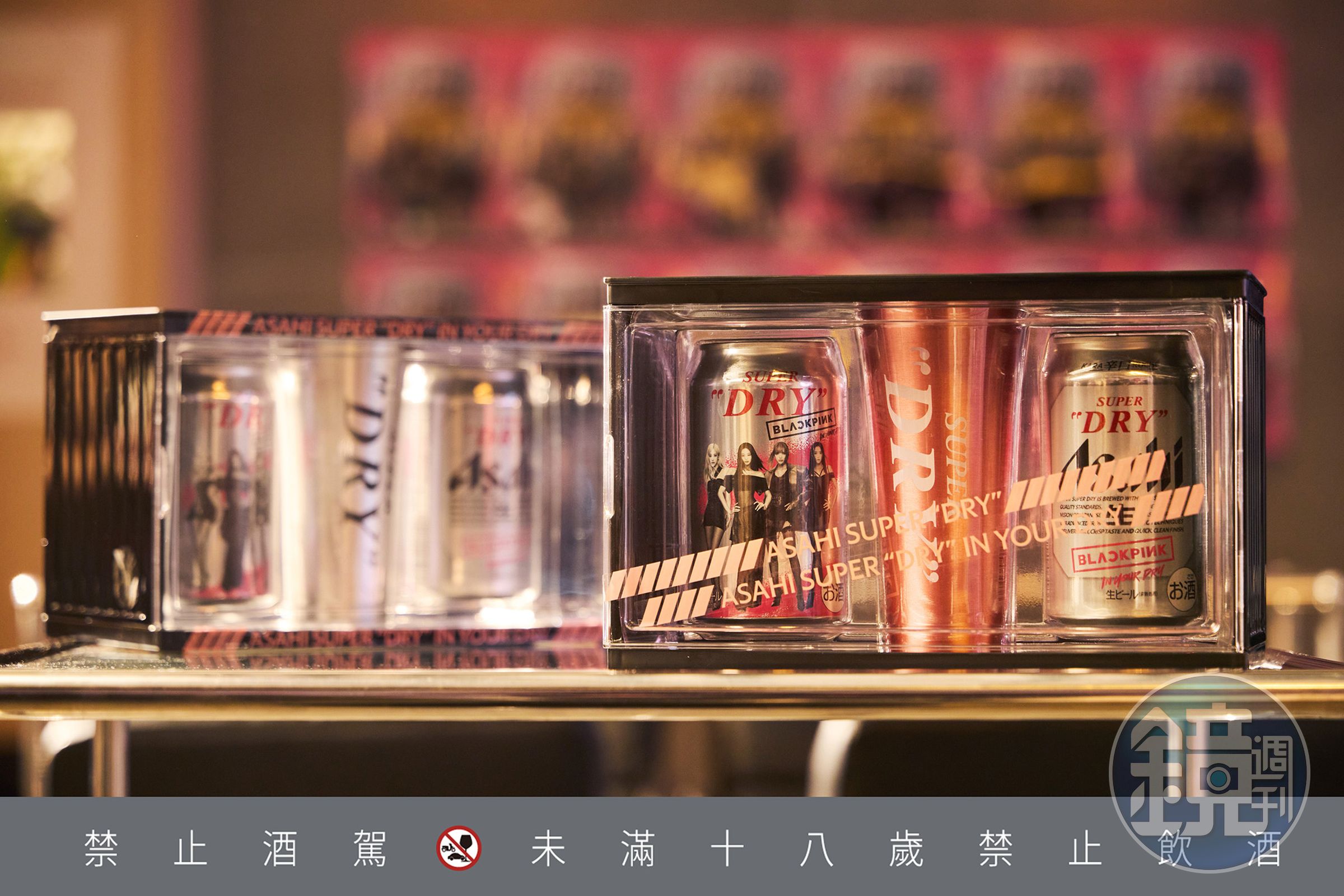 此次IG活動的抽獎獎品是聯名版團體罐、聯名款變色杯組合。
