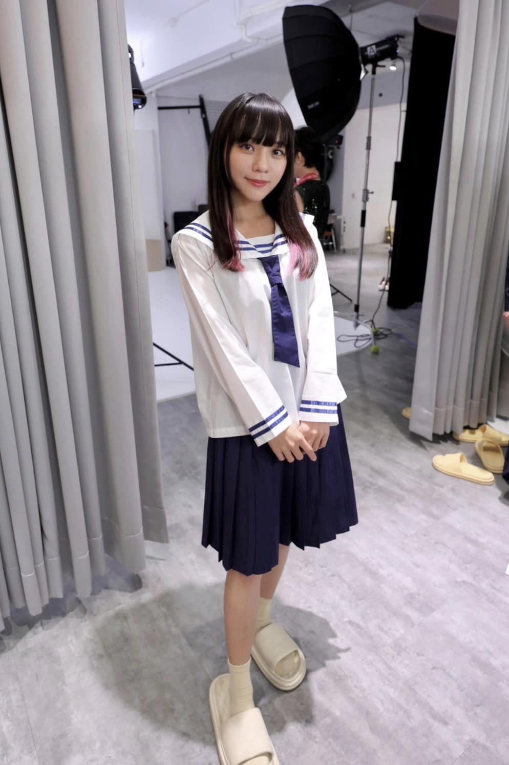 黃捷身穿雄女日治時期制服黃捷換上雄女日治時期制服，慶祝雄女建校百年。（翻攝自黃捷臉書）