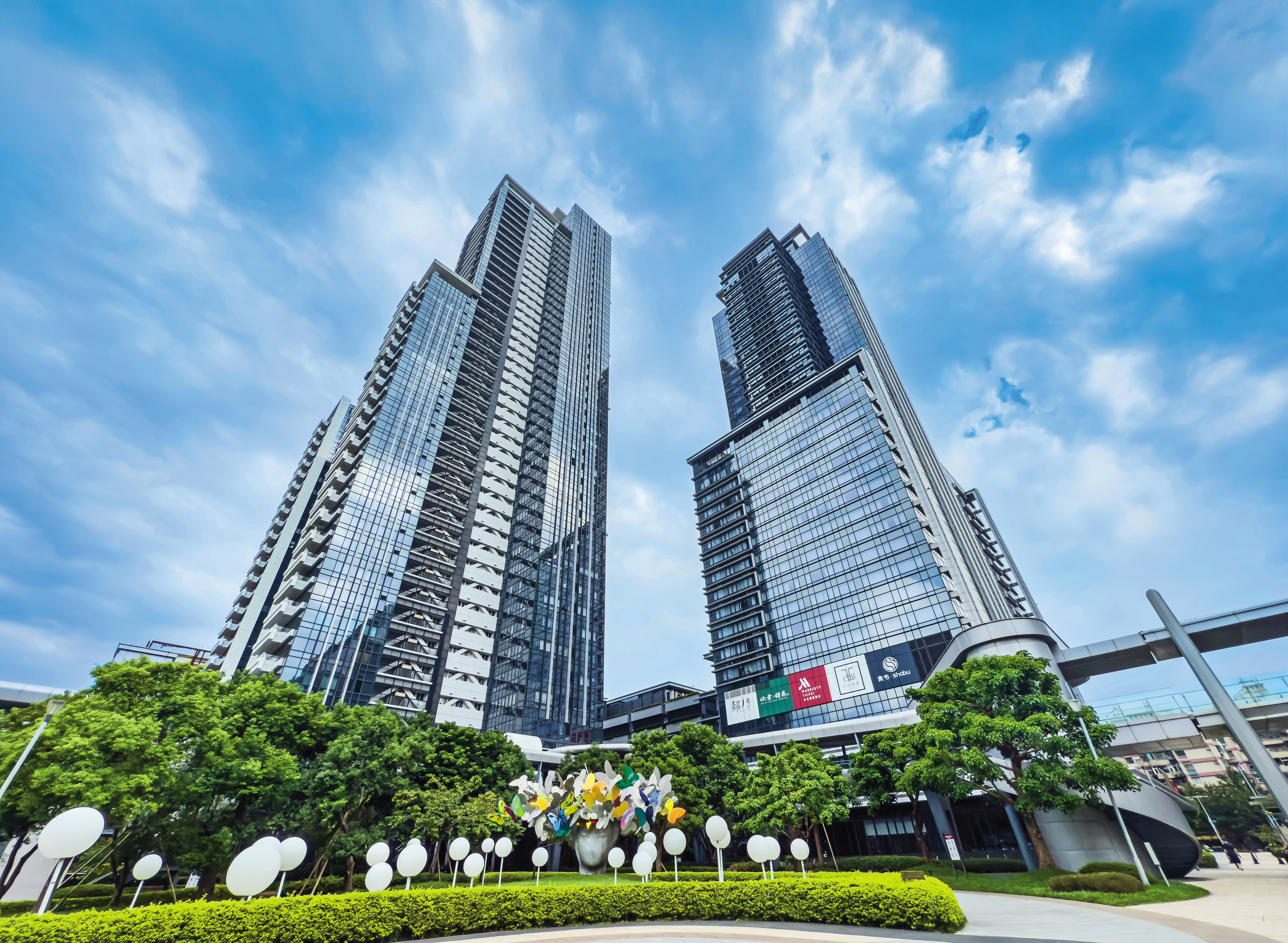 台北萬豪所在地的大直商圈，雖非台北市蛋黃區，但劉恆昌卻靠著會展商機，打出一片天 。