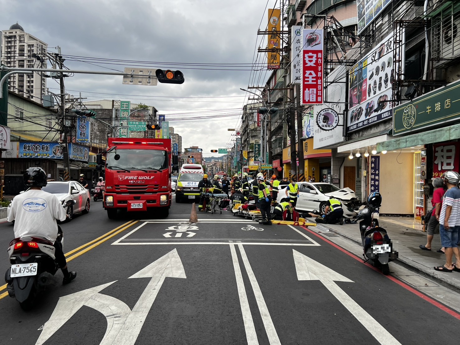 土城市區下午發生車輛暴衝事件。（警方提供）