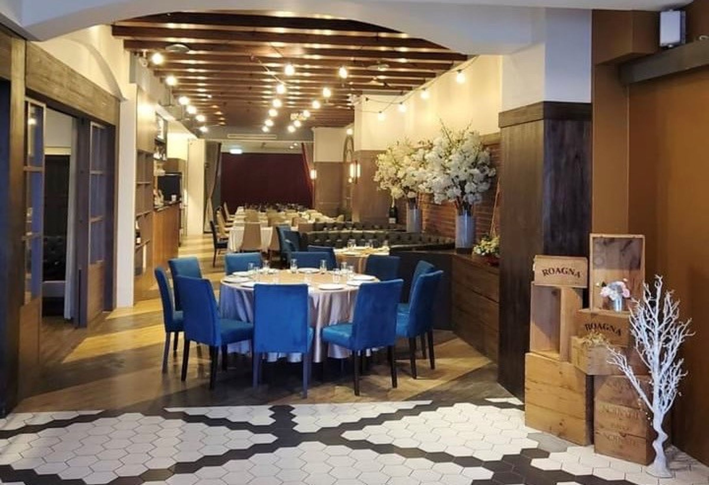 禮客今年引進餐飲「安琪餐飲集團」最新品牌「Angie’s Lounge Bistro」進駐,逛累了不妨和家人到此享用美食。